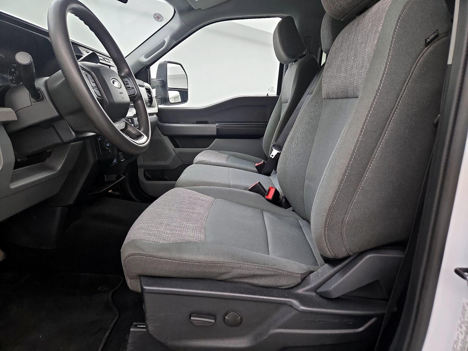 2024 Ford F-350 Super Duty XLT - Photo 12