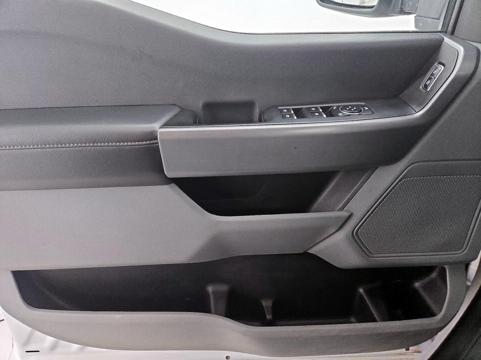 2024 Ford F-350 Super Duty XLT - Photo 13