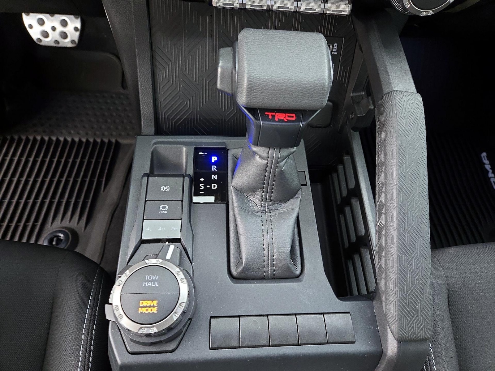 2026 Toyota Tacoma TRD Sport - Photo 18
