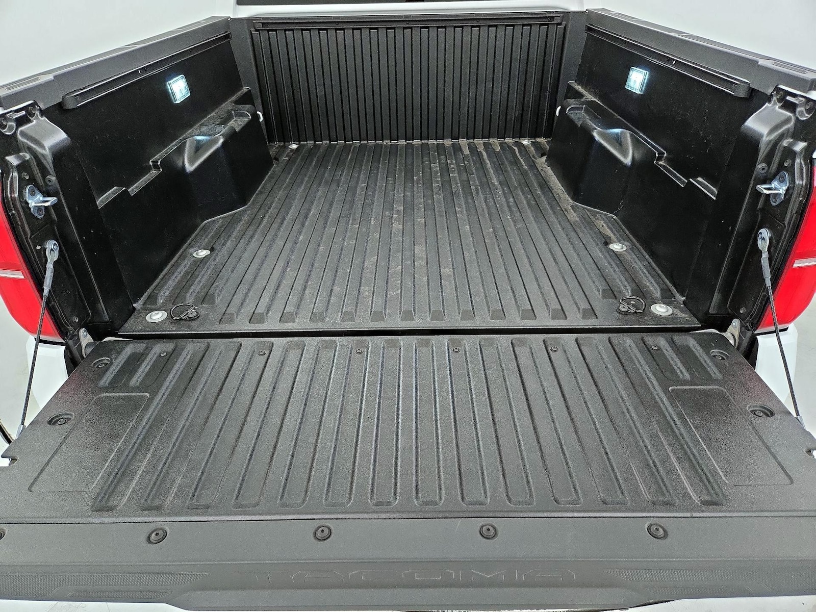 2026 Toyota Tacoma TRD Sport - Photo 21