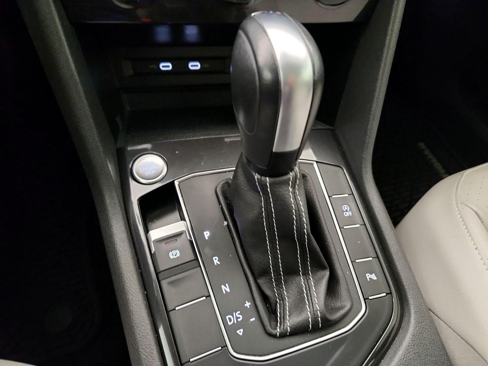 2021 Volkswagen Tiguan SEL - Photo 9