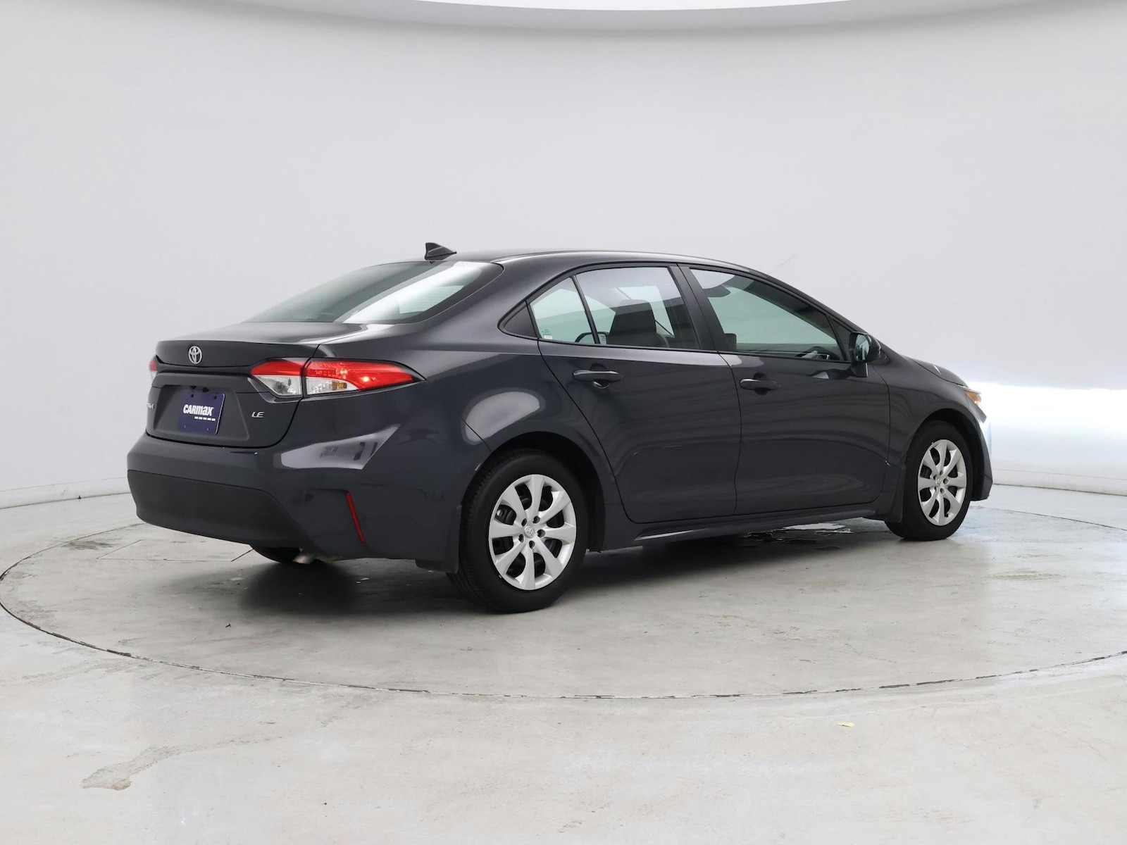 2025 Toyota Corolla LE - Photo 7