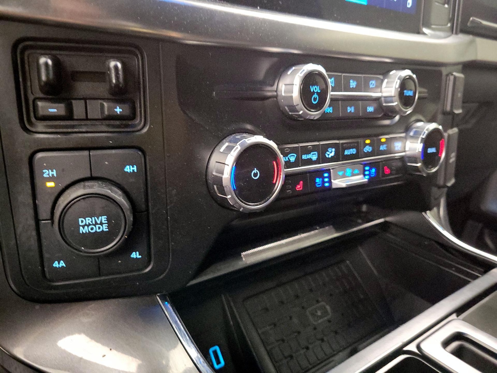 2023 Ford F-150 Lariat - Photo 15