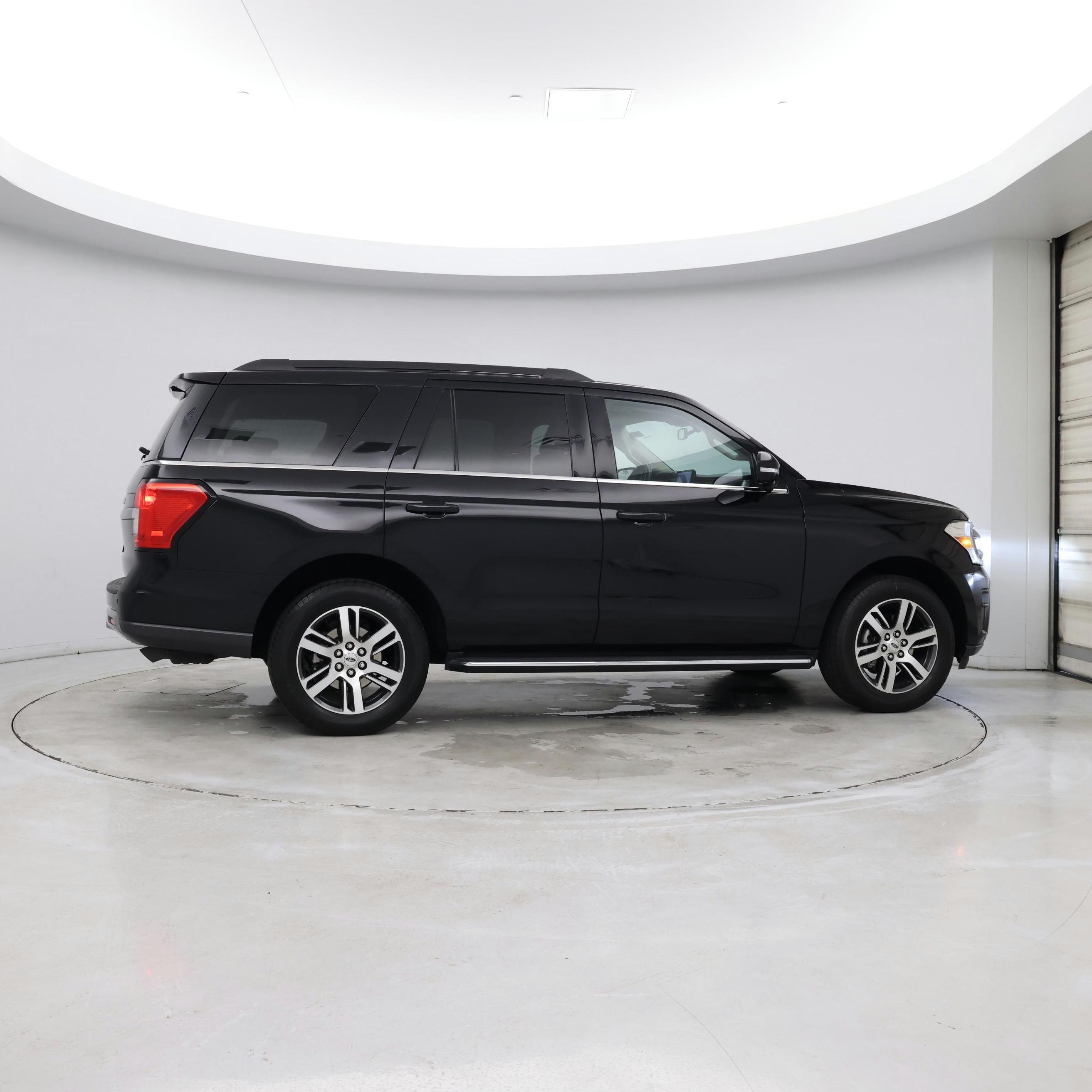 Thumbnail: 2023 Ford Expedition - 8