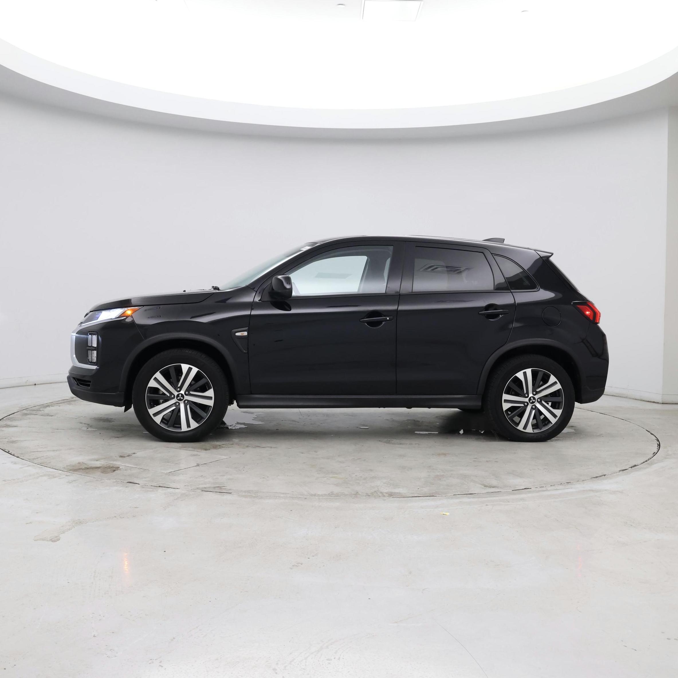 Thumbnail: 2025 Mitsubishi Outlander Sport - 2
