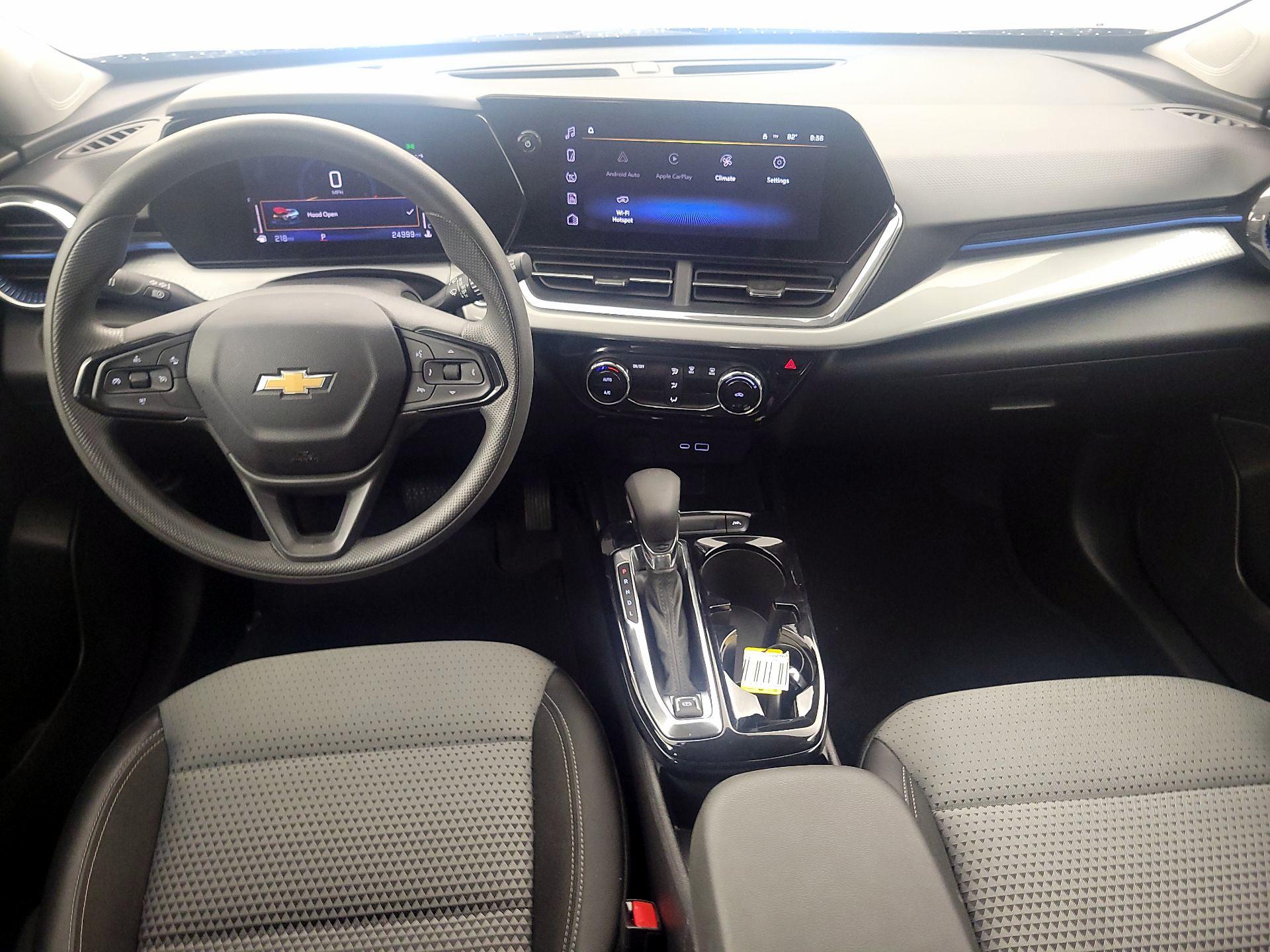 Thumbnail: 2025 Chevrolet Trax - 9