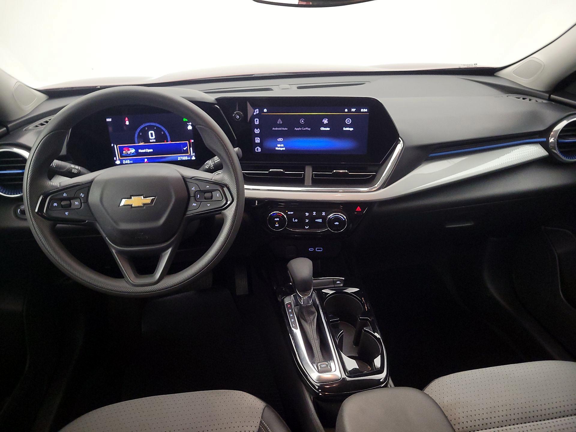 Thumbnail: 2025 Chevrolet Trax - 9