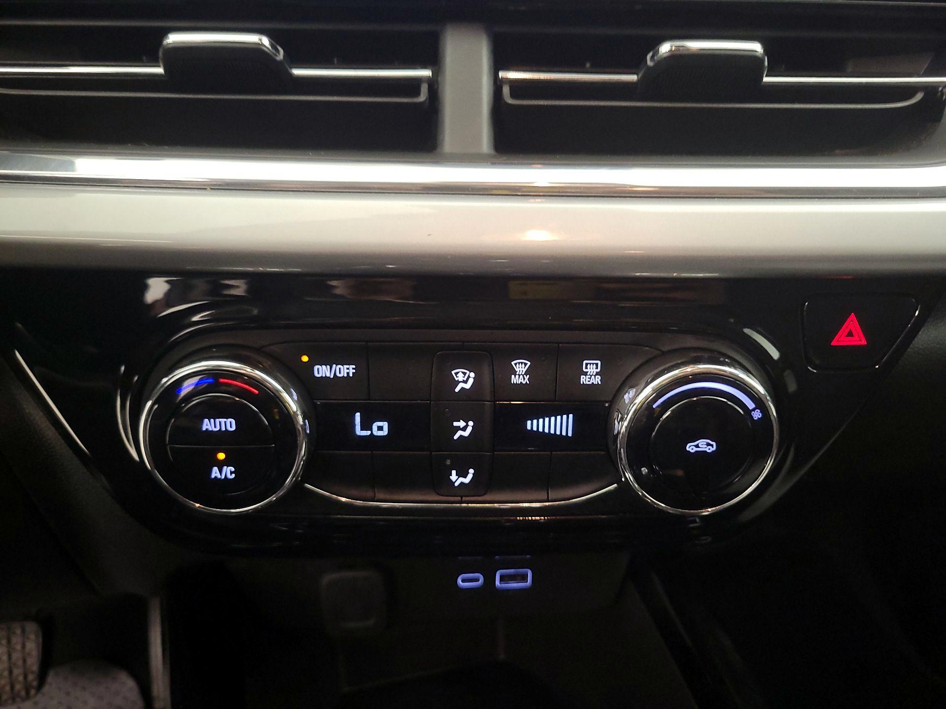 Thumbnail: 2025 Chevrolet Trax - 16