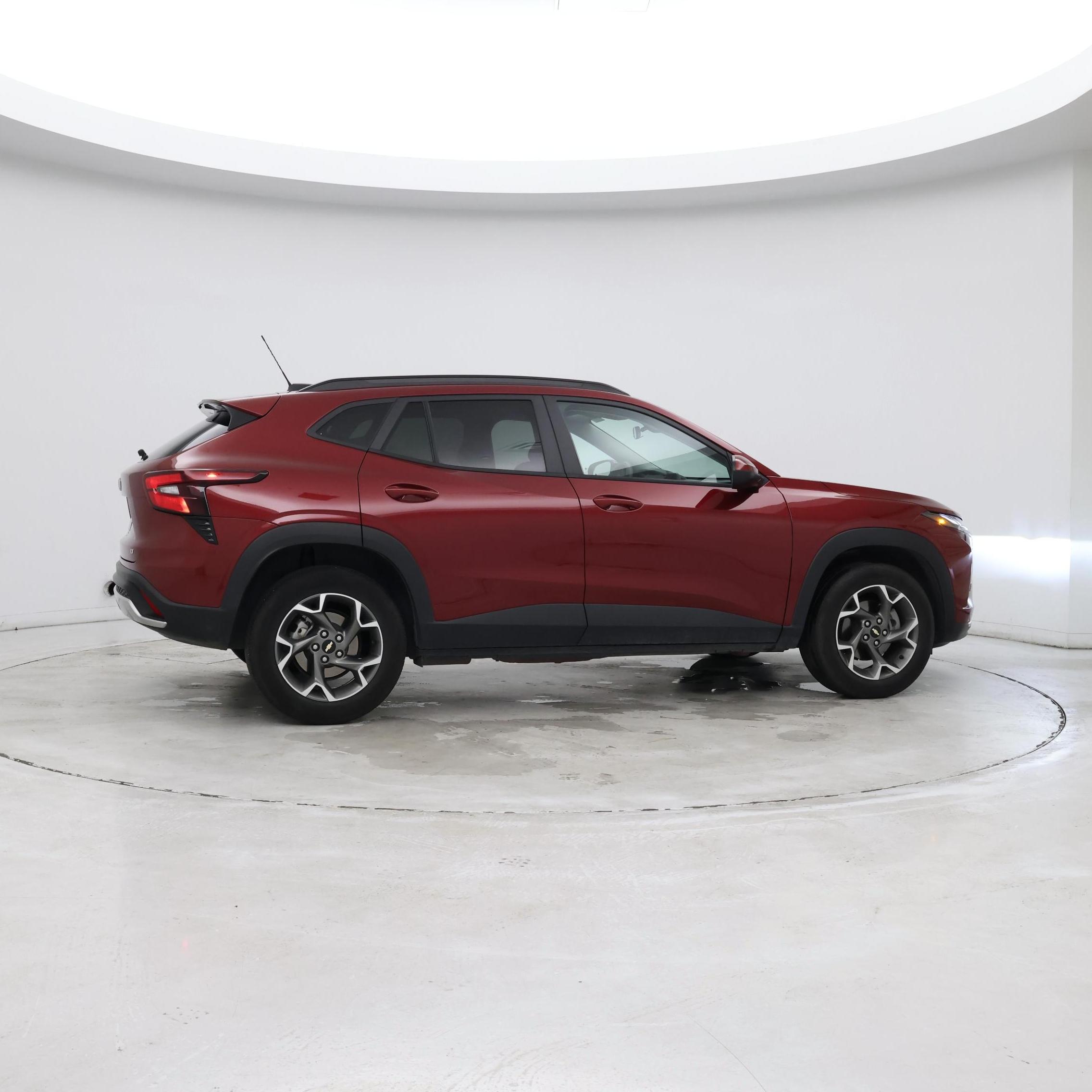 Thumbnail: 2025 Chevrolet Trax - 8