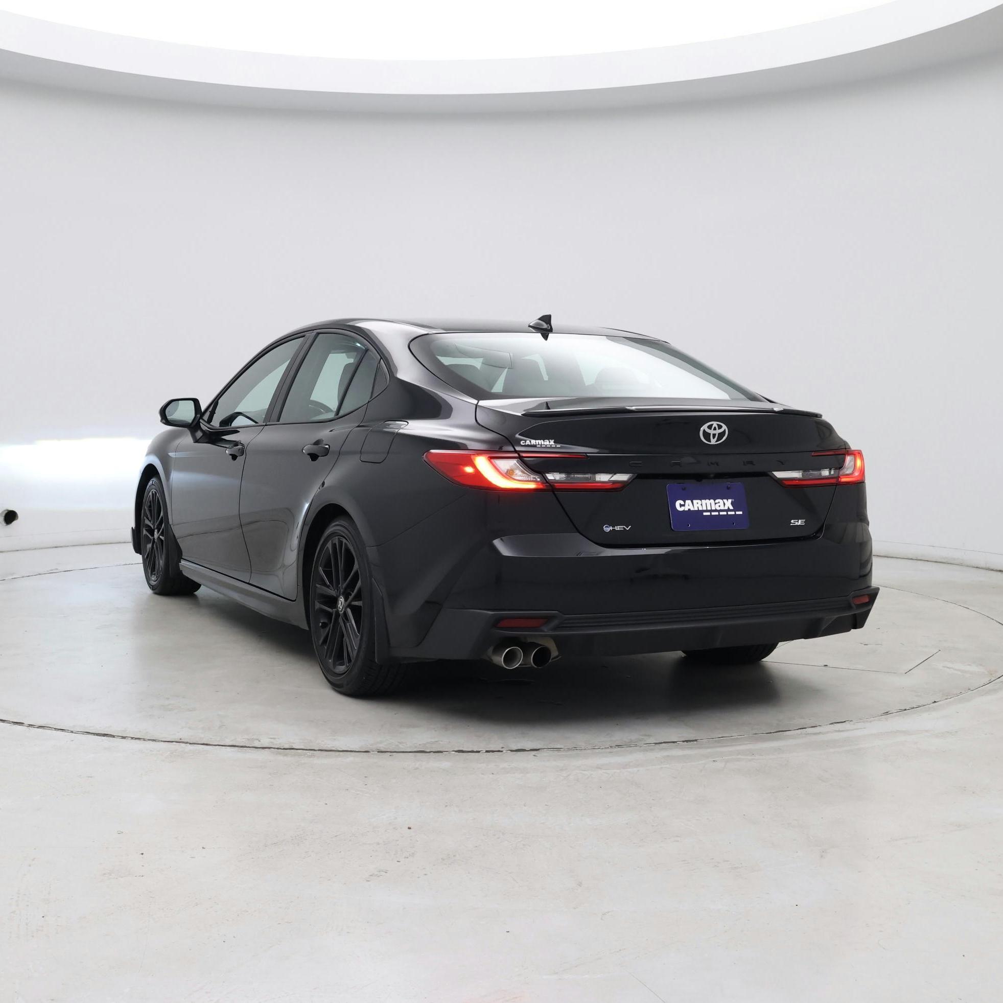 Thumbnail: 2025 Toyota Camry - 3