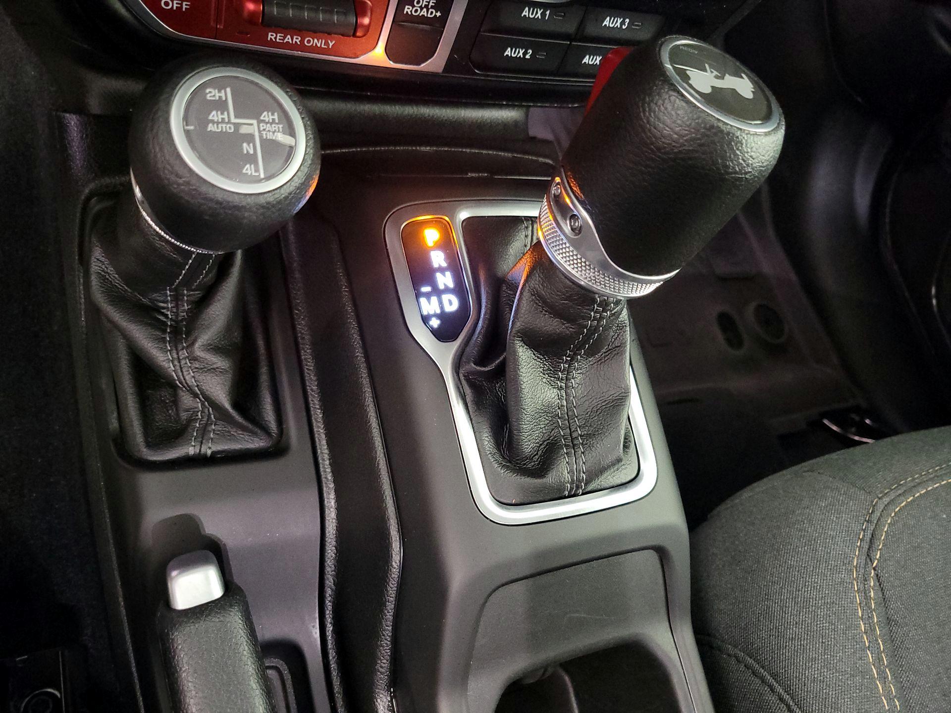 Thumbnail: 2024 Jeep Wrangler - 17