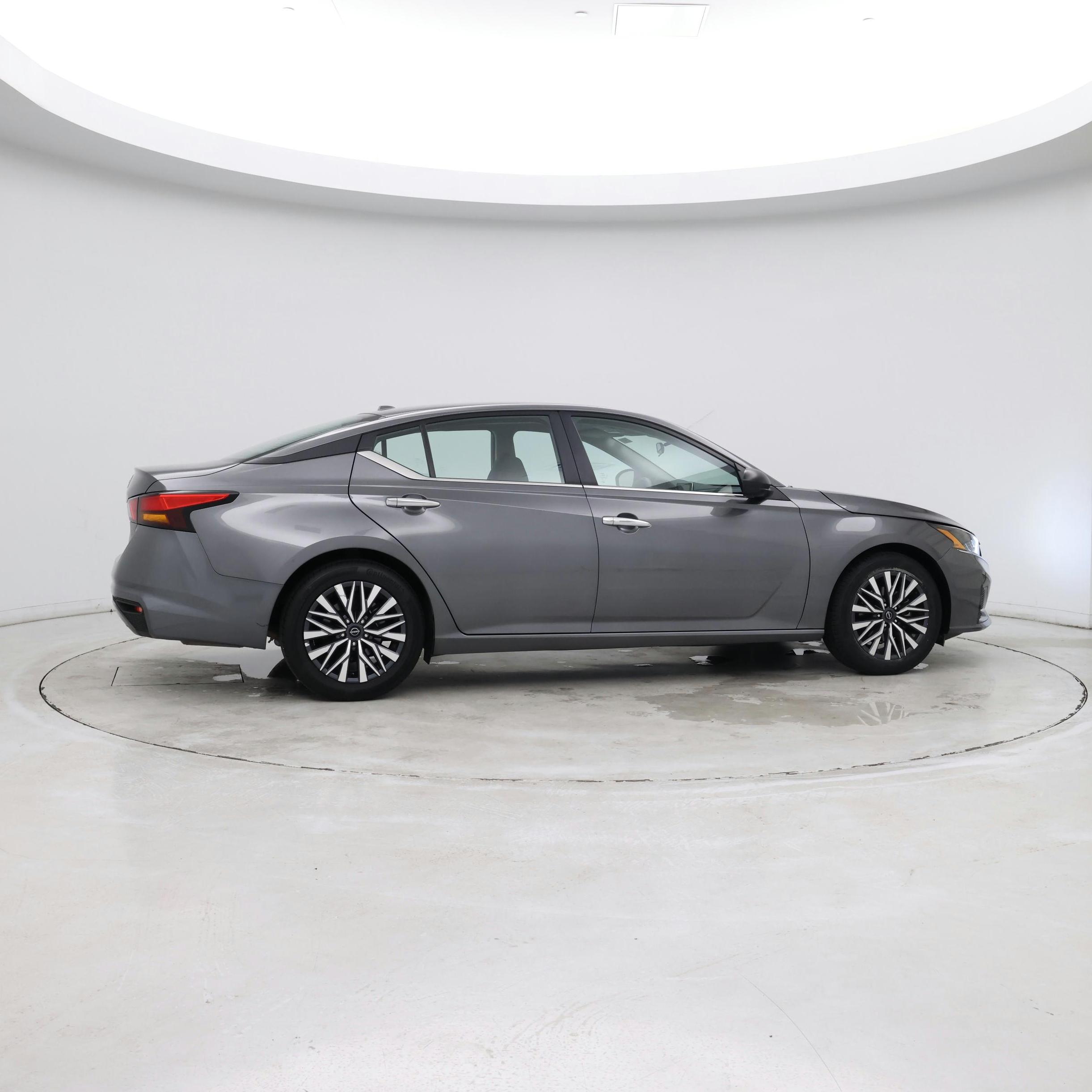 Thumbnail: 2025 Nissan Altima - 8