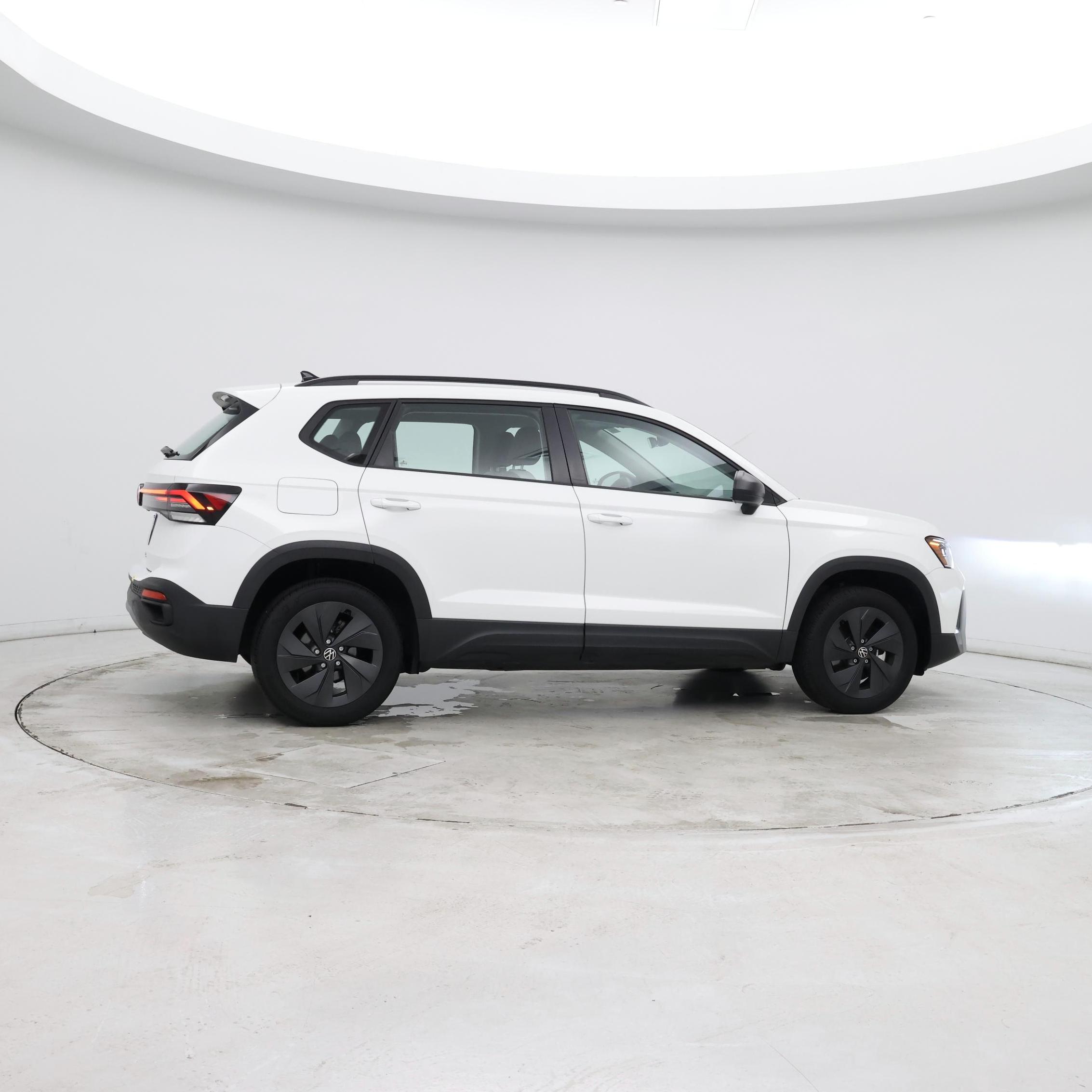 Thumbnail: 2025 Volkswagen Taos - 8