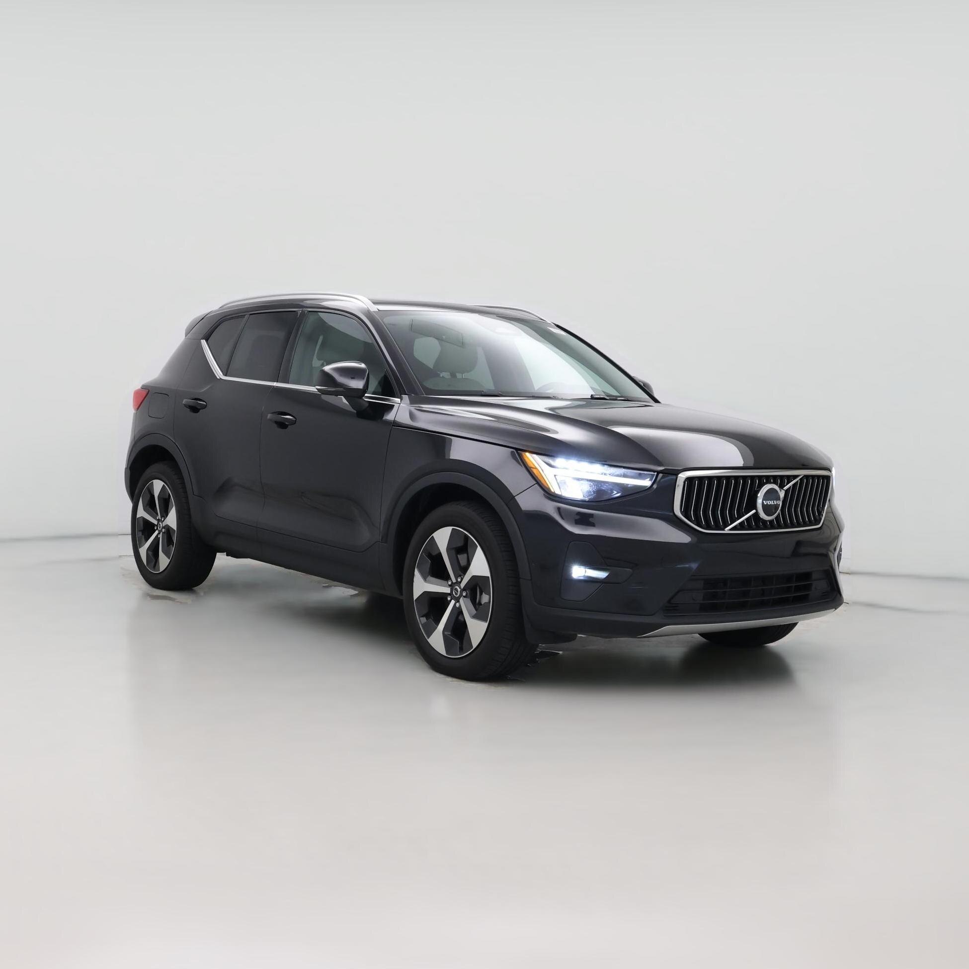 Thumbnail: 2023 Volvo XC40 - 1