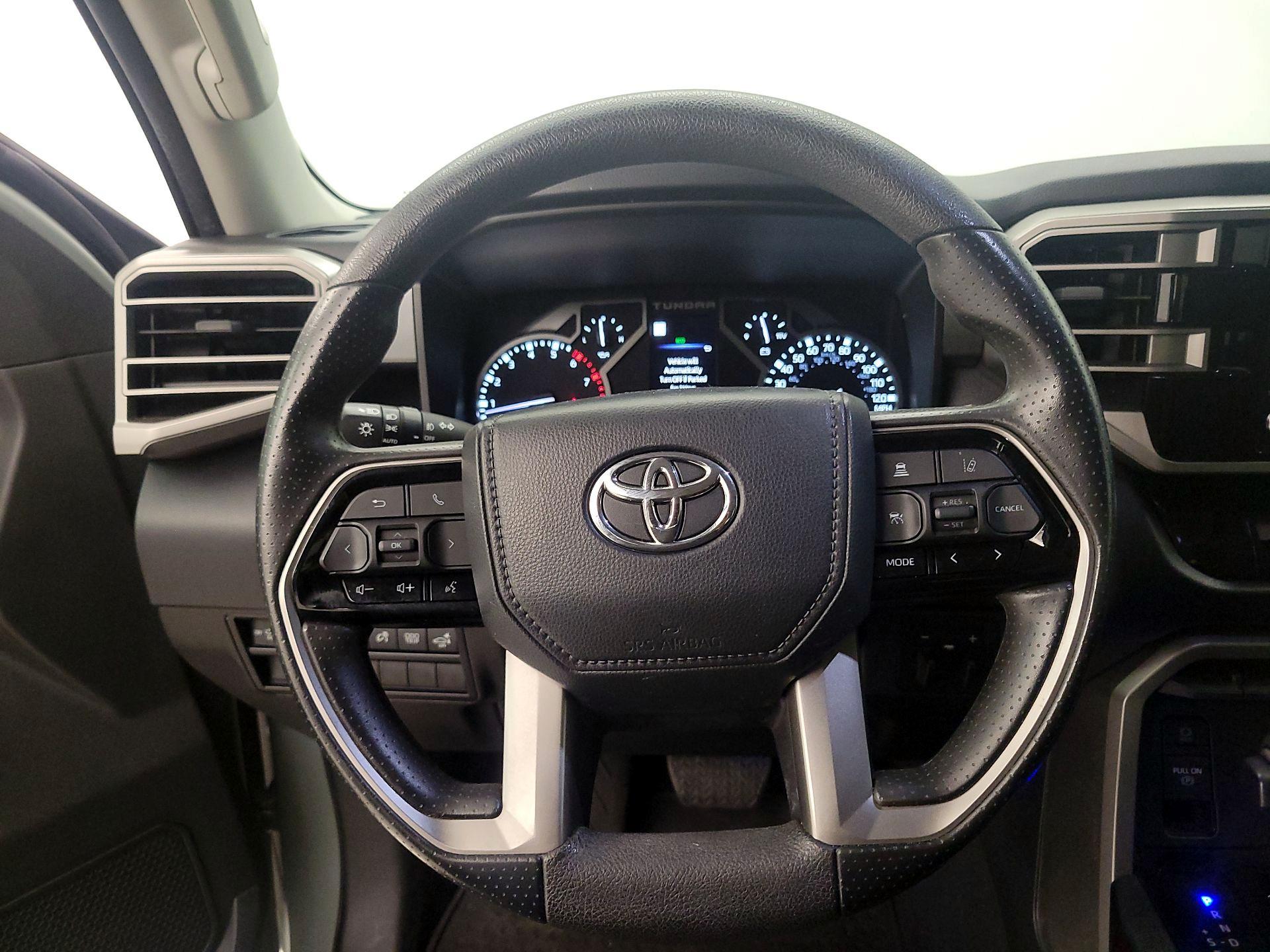 Thumbnail: 2024 Toyota Tundra - 10