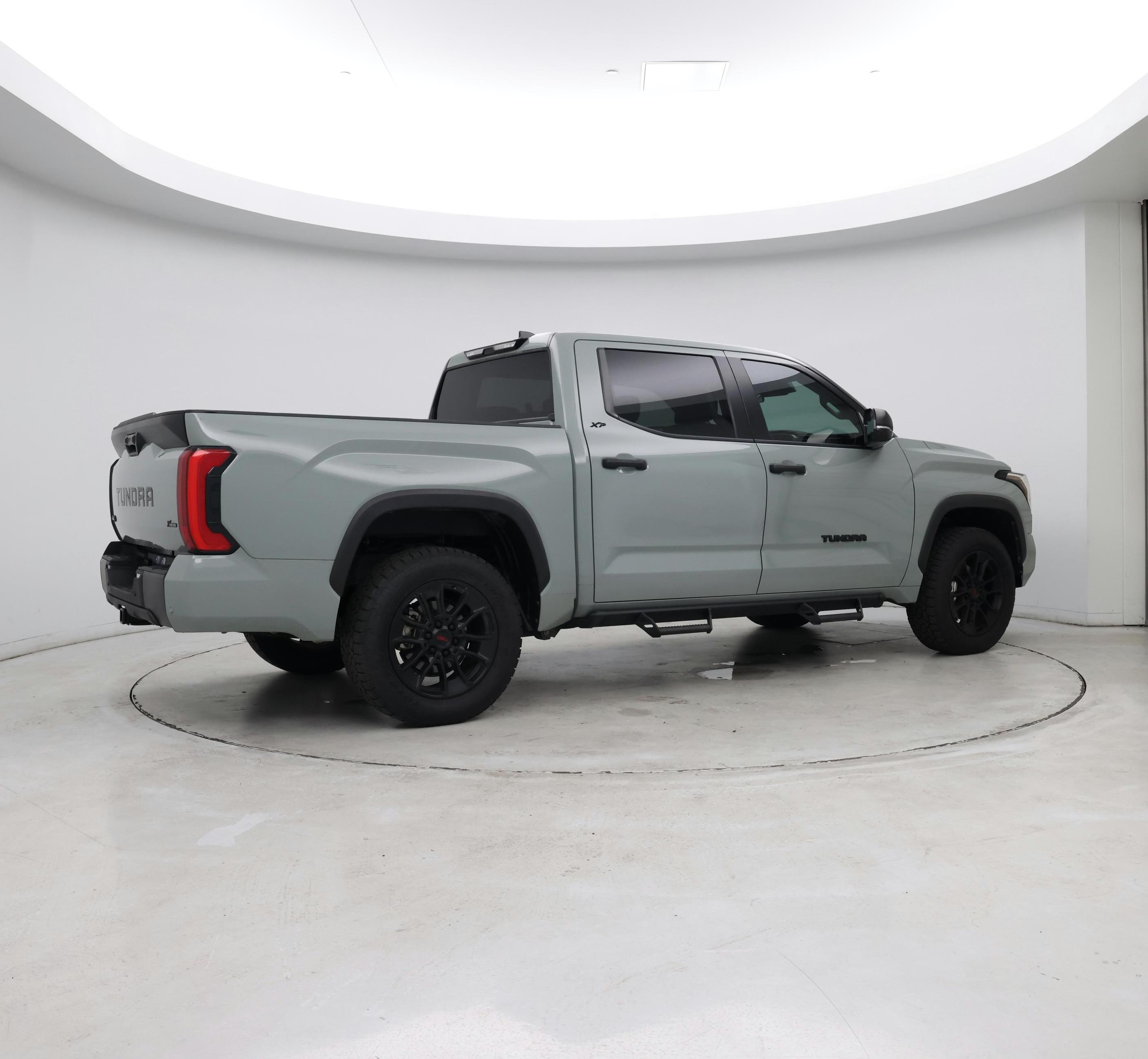 Thumbnail: 2024 Toyota Tundra - 8