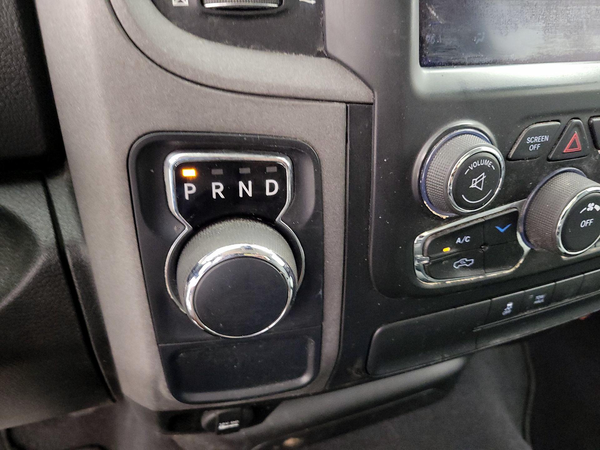 Thumbnail: 2021 RAM 1500 Classic - 16