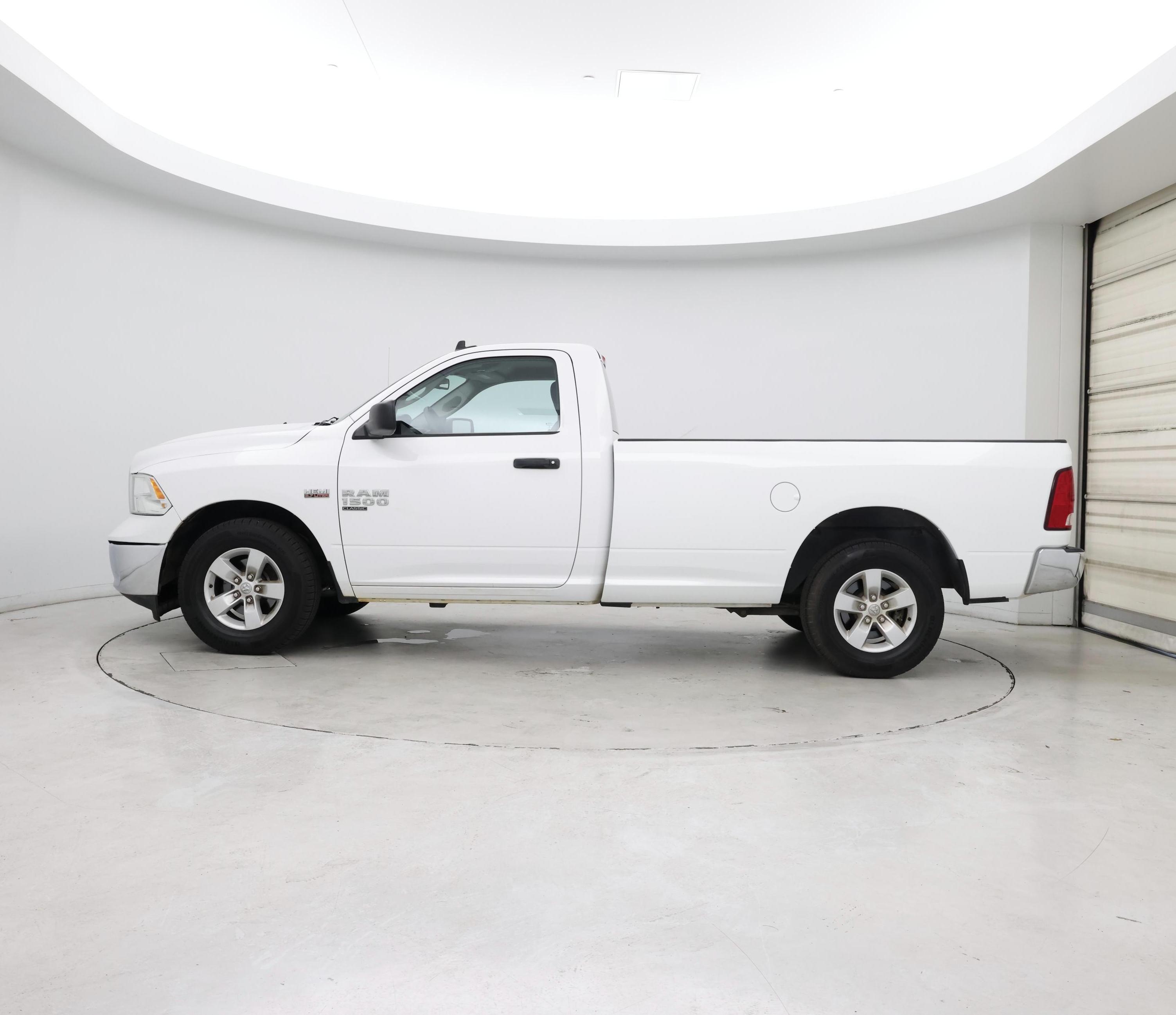 Thumbnail: 2021 RAM 1500 Classic - 2