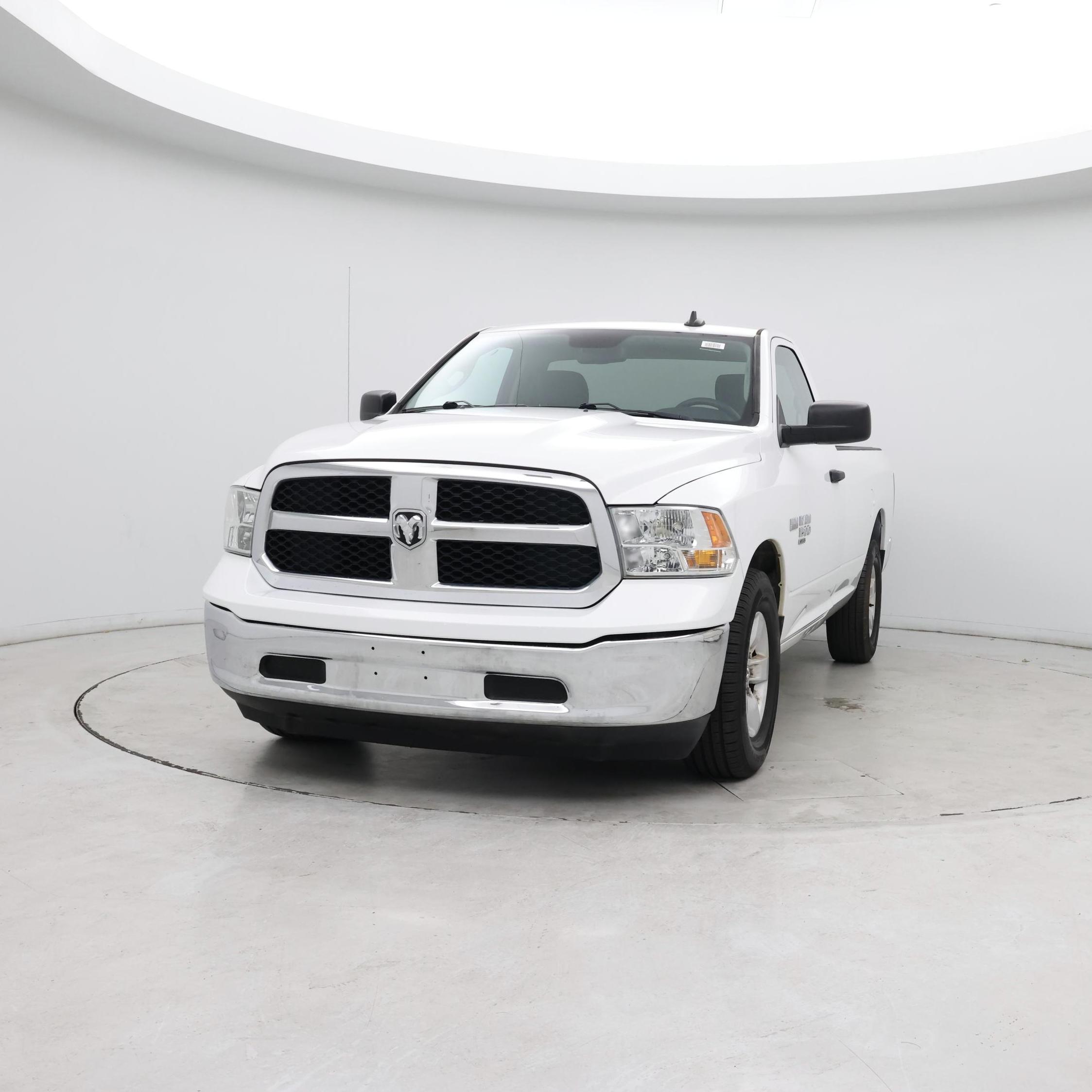 Thumbnail: 2021 RAM 1500 Classic - 4