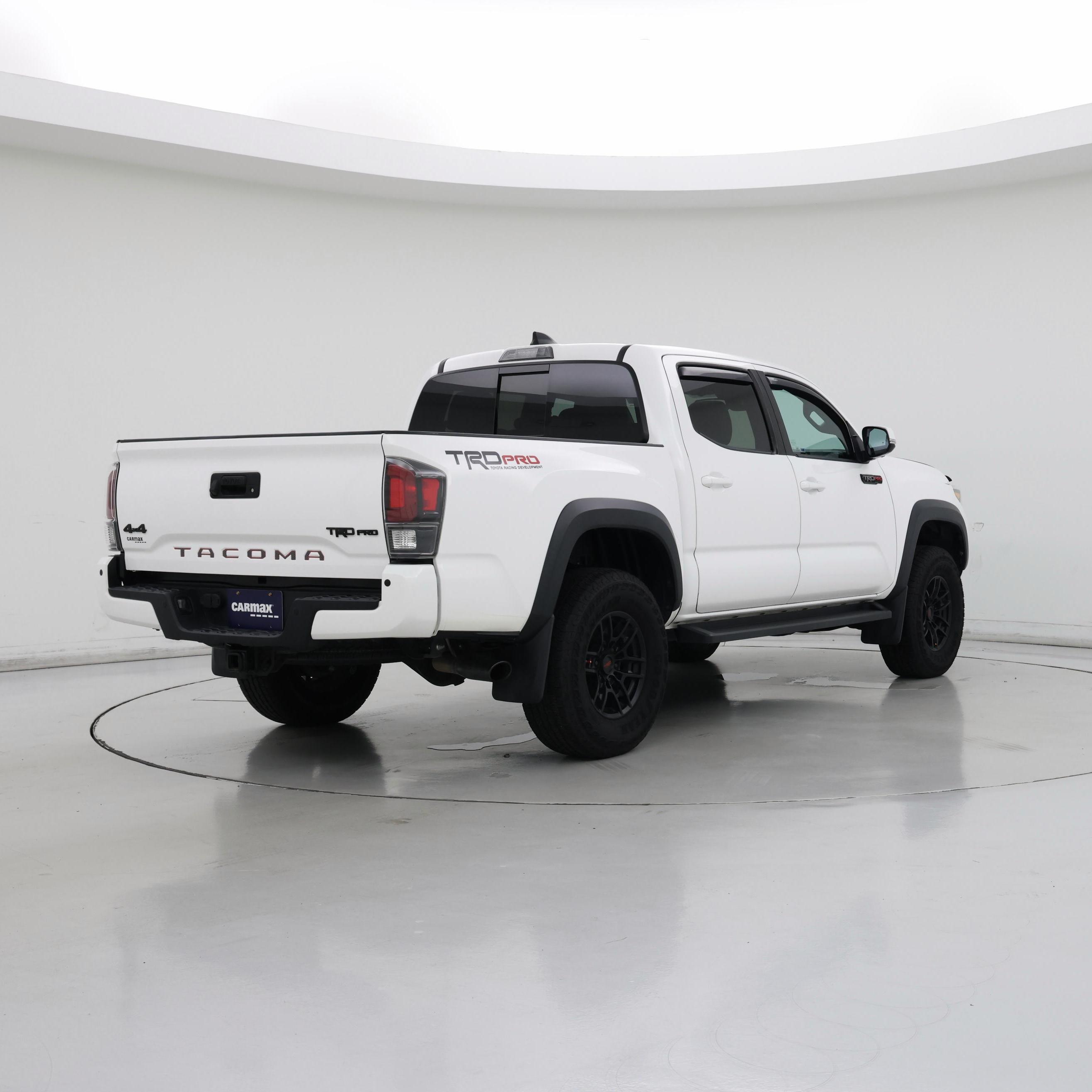 Thumbnail: 2020 Toyota Tacoma - 8
