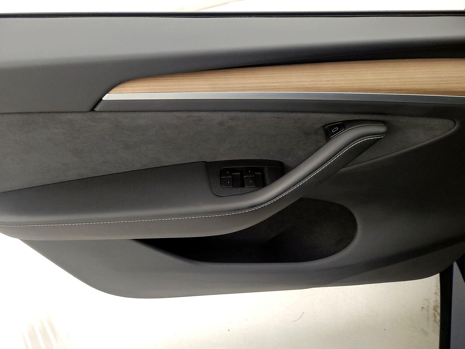 Thumbnail: 2025 Tesla Model Y - 12