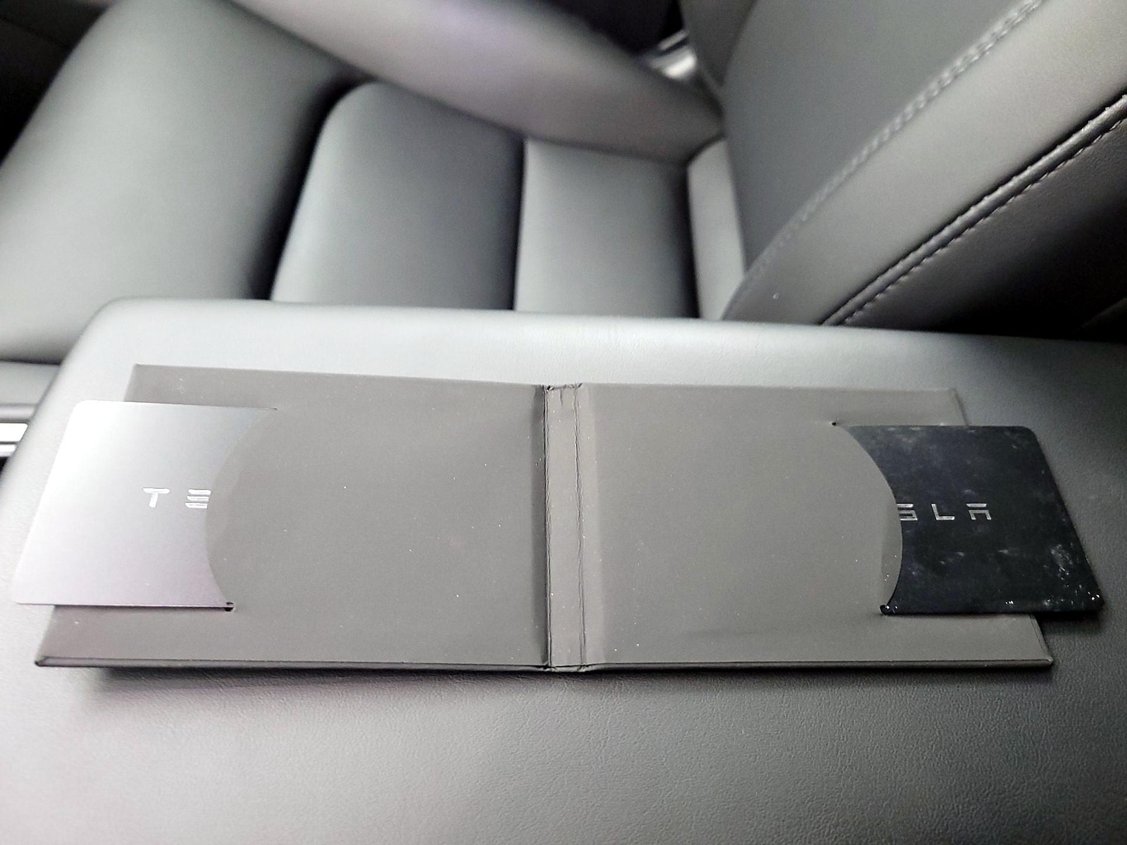 2025 Tesla Model Y Long Range - Photo 24