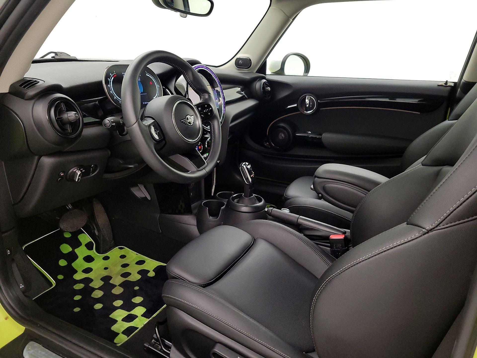 Thumbnail: 2023 MINI Cooper Hardtop - 11