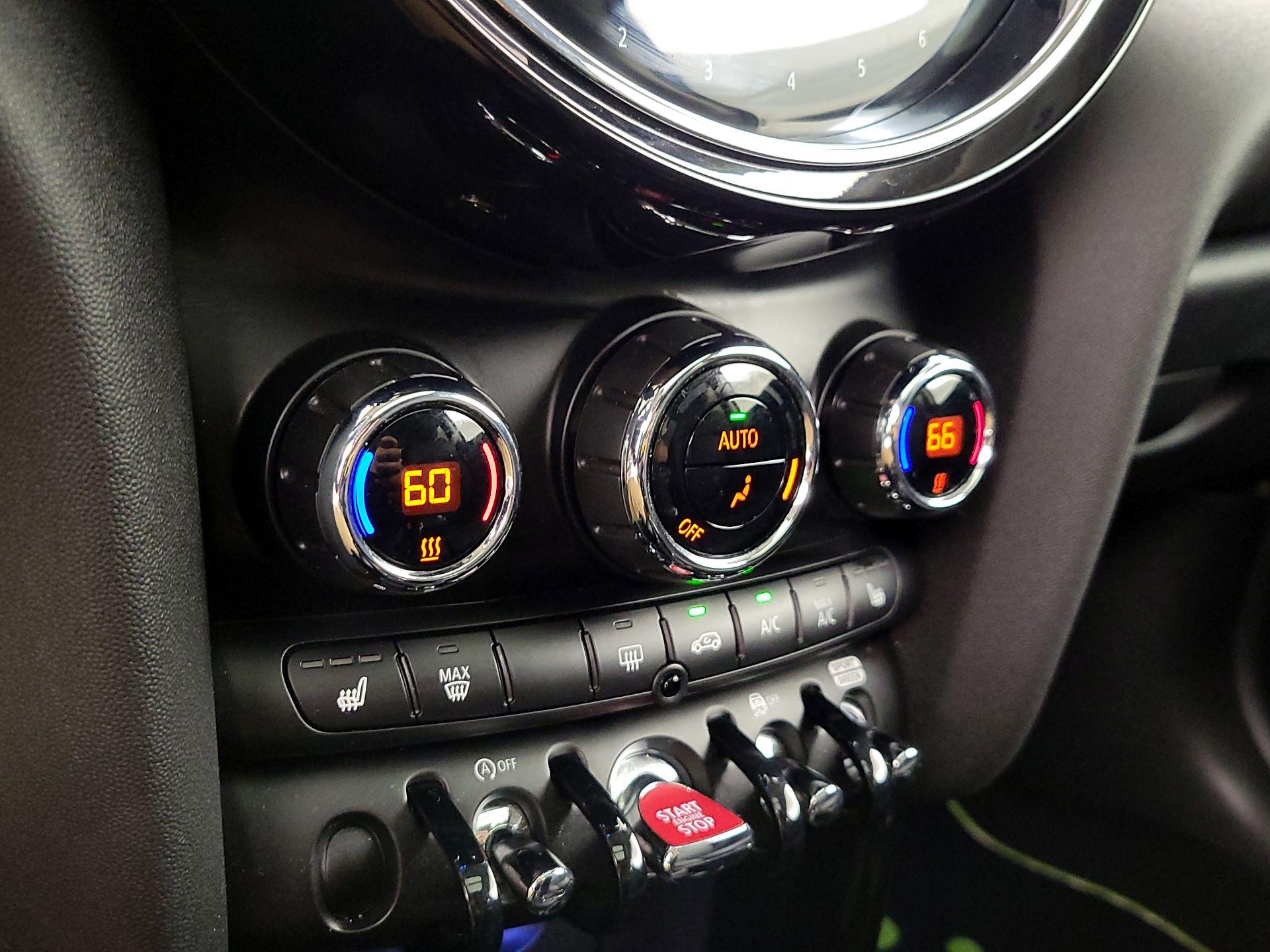 Thumbnail: 2023 MINI Cooper Hardtop - 17