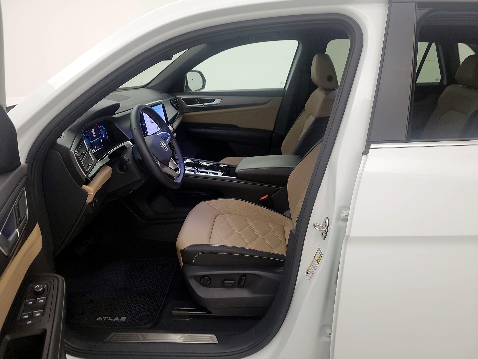 Thumbnail: 2025 Volkswagen Atlas - 11