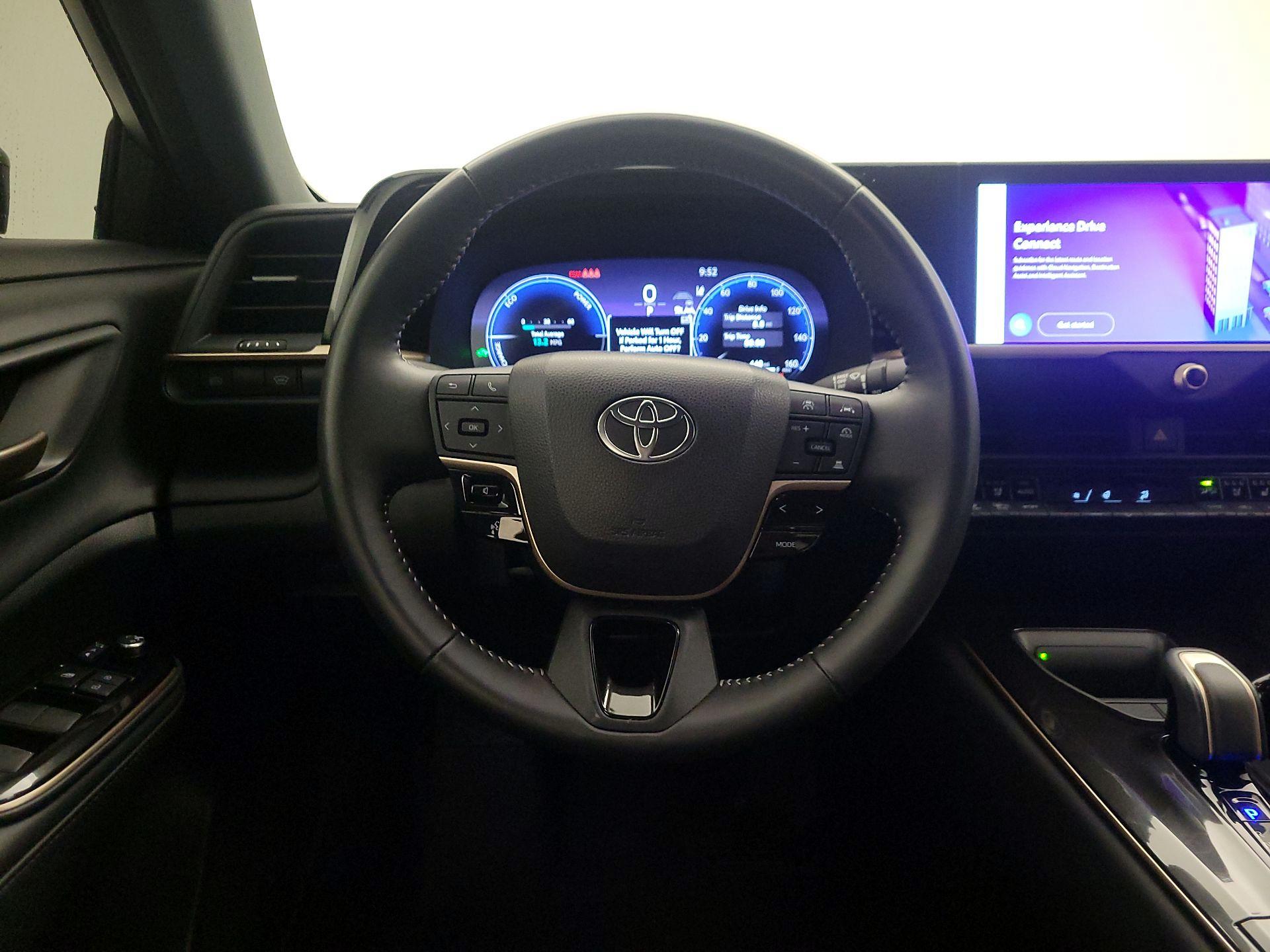 Thumbnail: 2026 Toyota Crown - 10