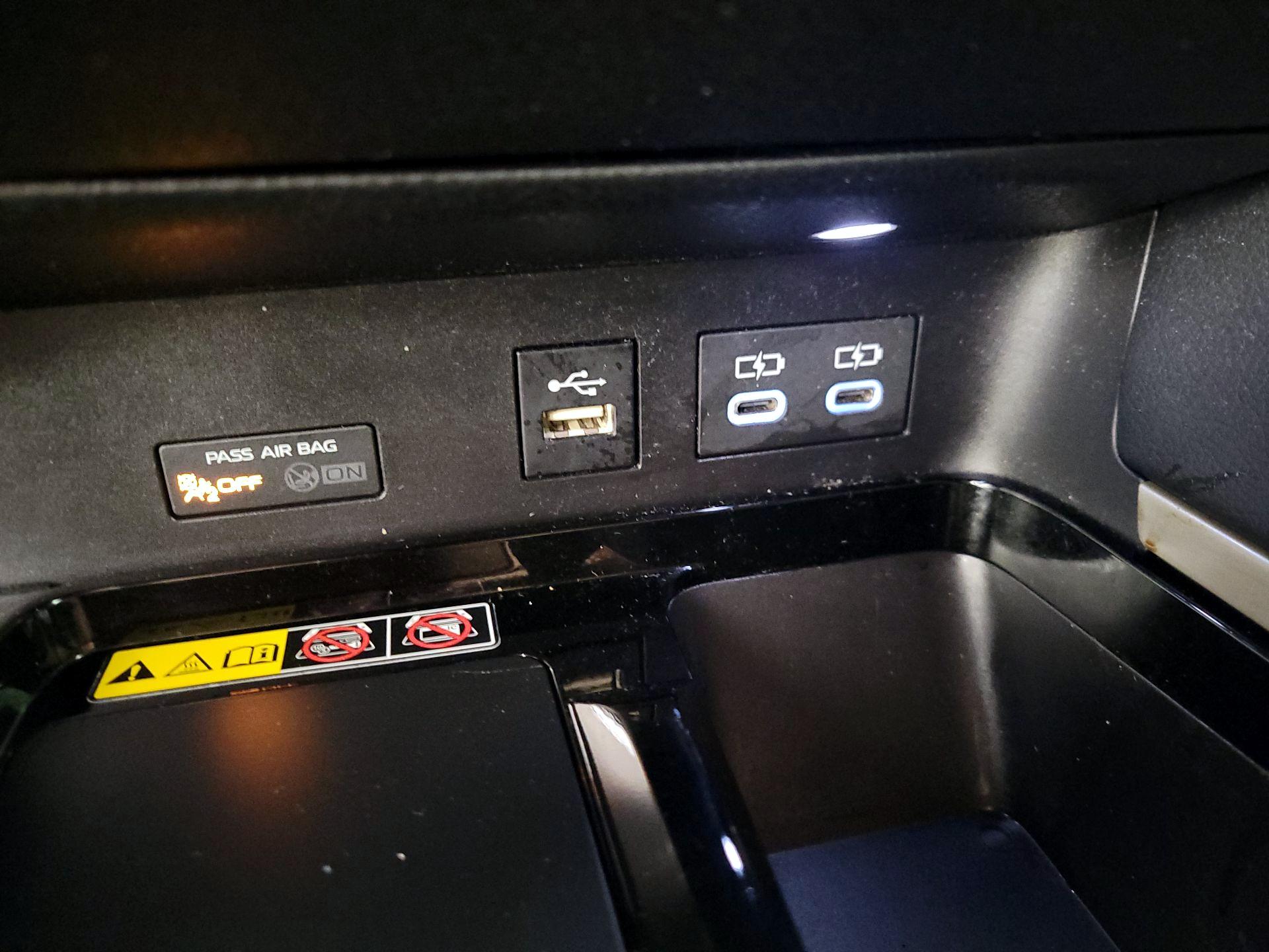 Thumbnail: 2025 Toyota Camry - 19