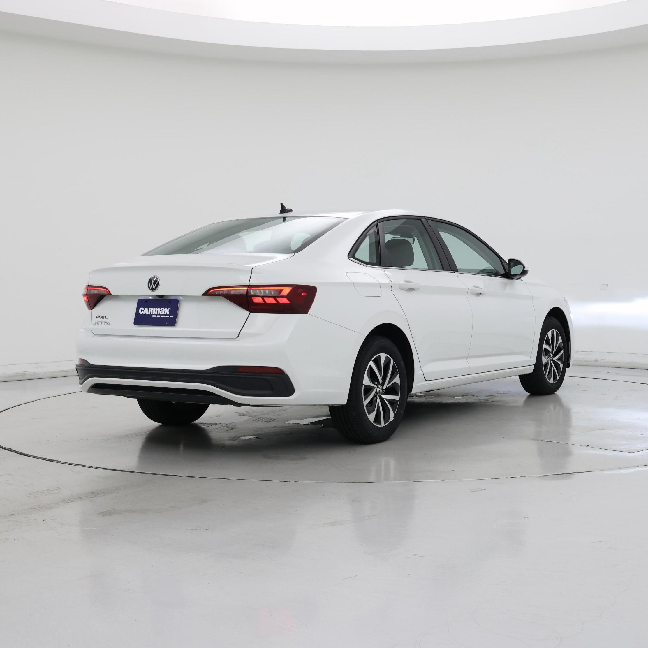 Thumbnail: 2024 Volkswagen Jetta - 8