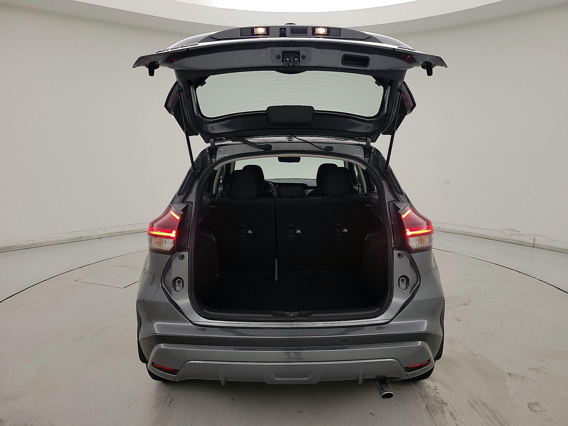 Thumbnail: 2023 Nissan Kicks - 20