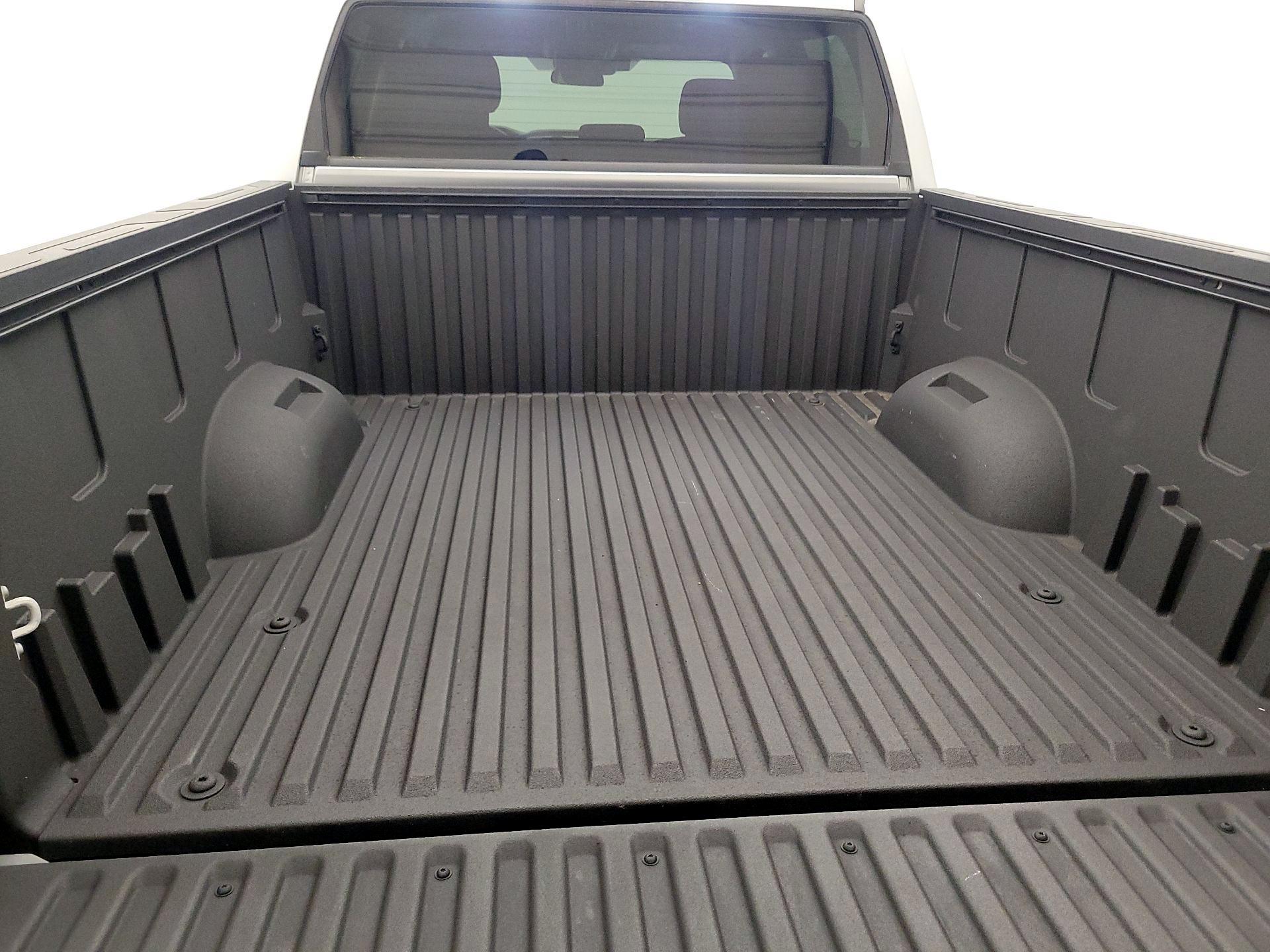 Thumbnail: 2023 Toyota Tundra - 17