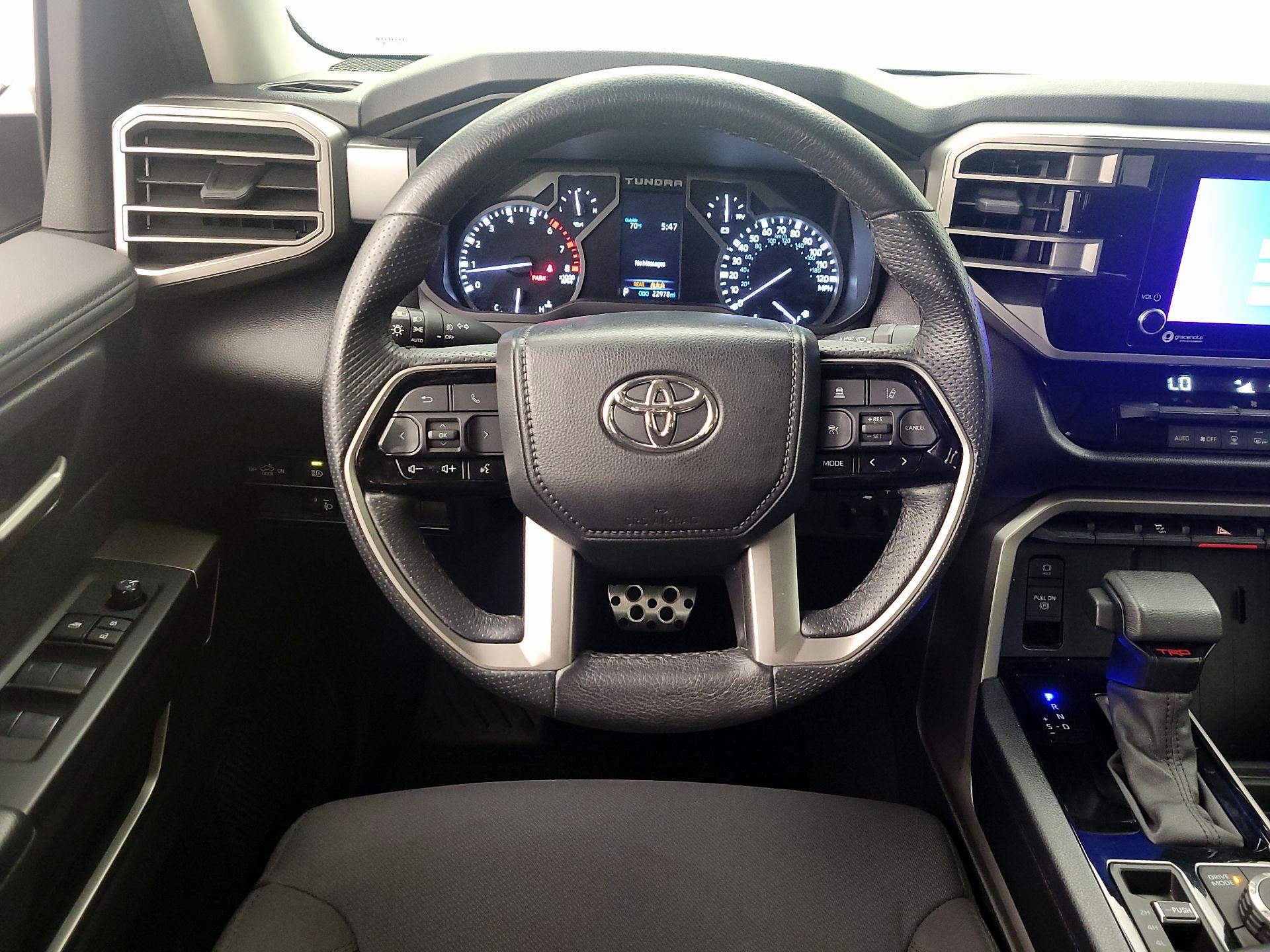Thumbnail: 2024 Toyota Tundra - 10