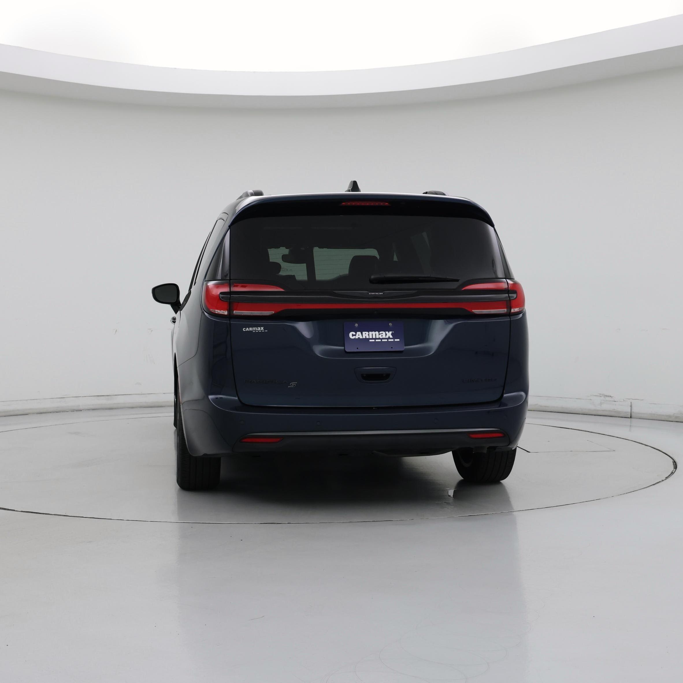 Thumbnail: 2025 Chrysler Pacifica - 6