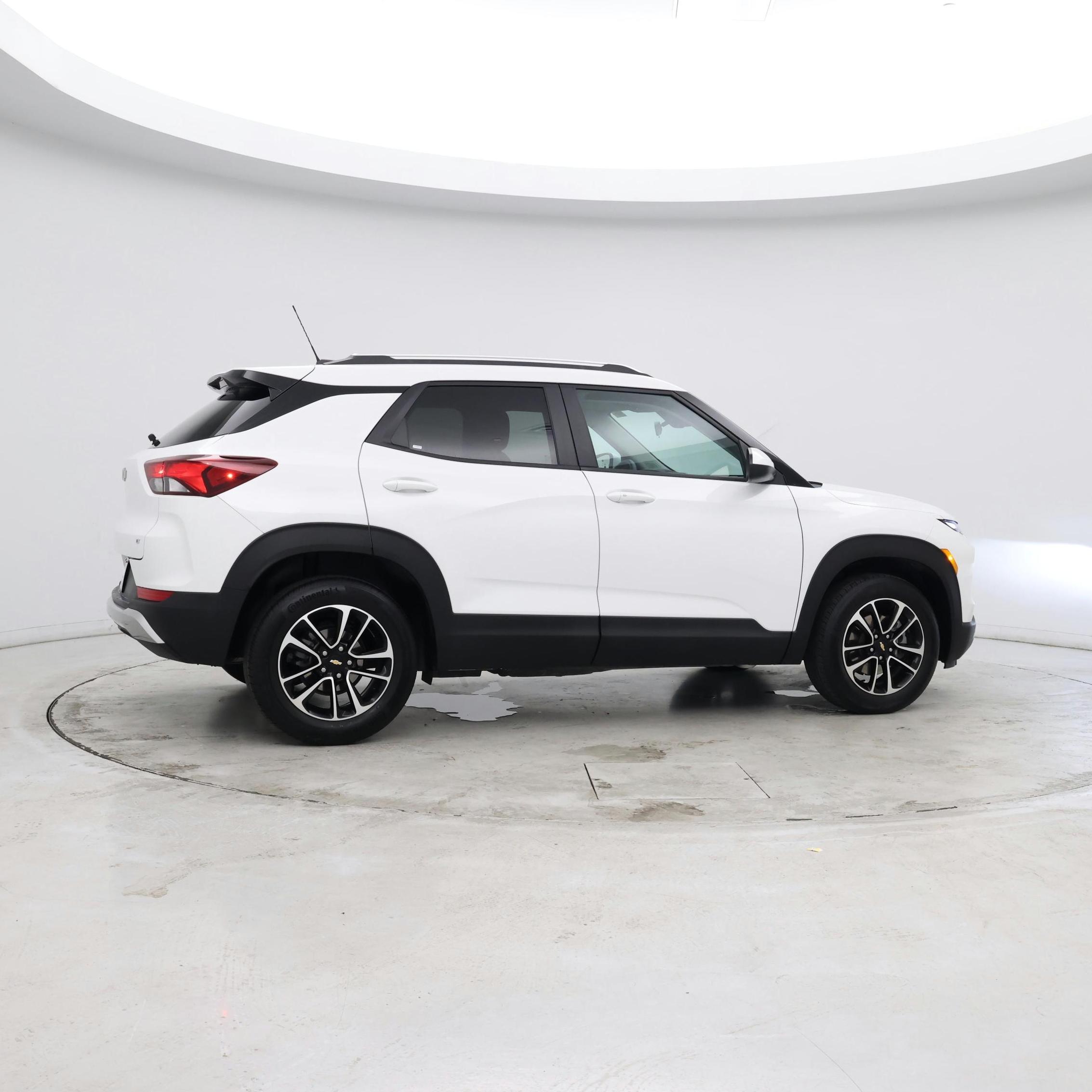 Thumbnail: 2025 Chevrolet TrailBlazer - 8