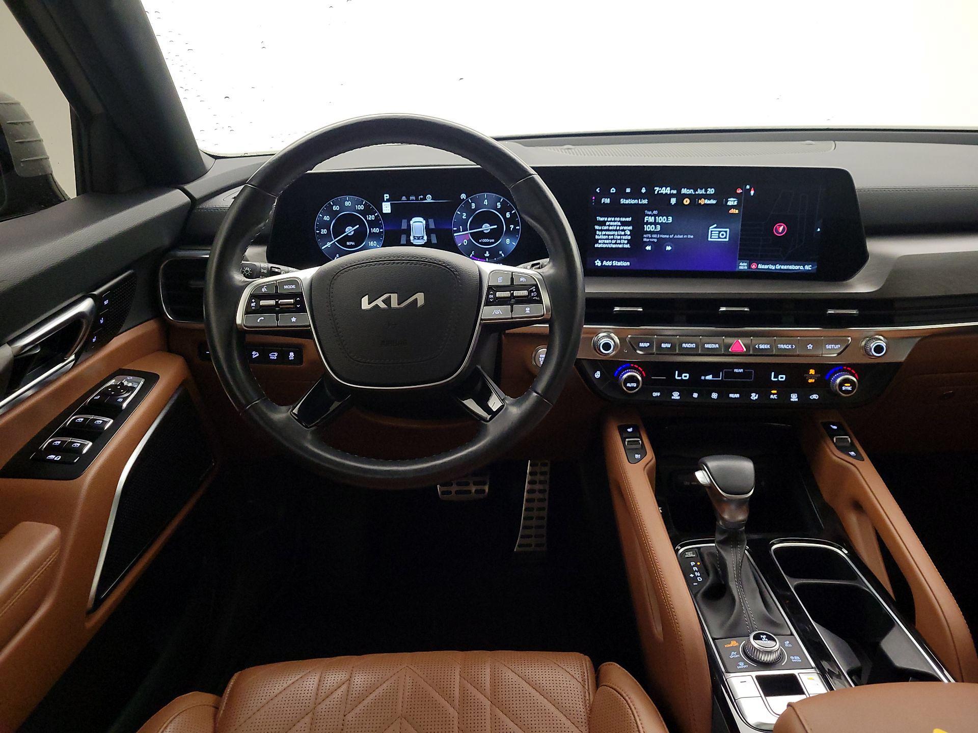 Thumbnail: 2023 Kia Telluride - 10