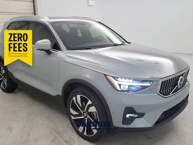 Gray 2024 Volvo XC40 SUV / Crossover All-Wheel Drive Automatic