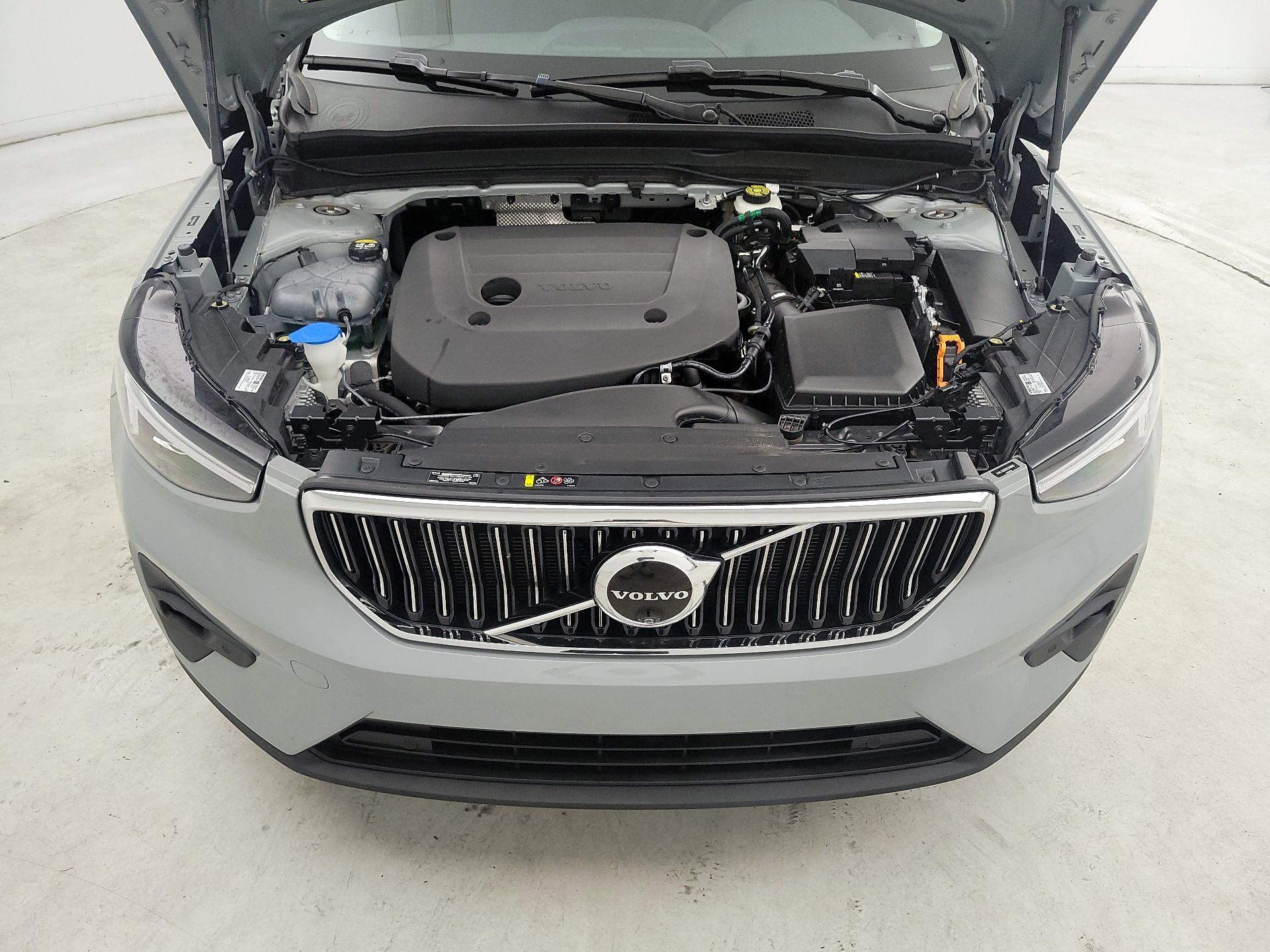 Thumbnail: 2024 Volvo XC40 - 18