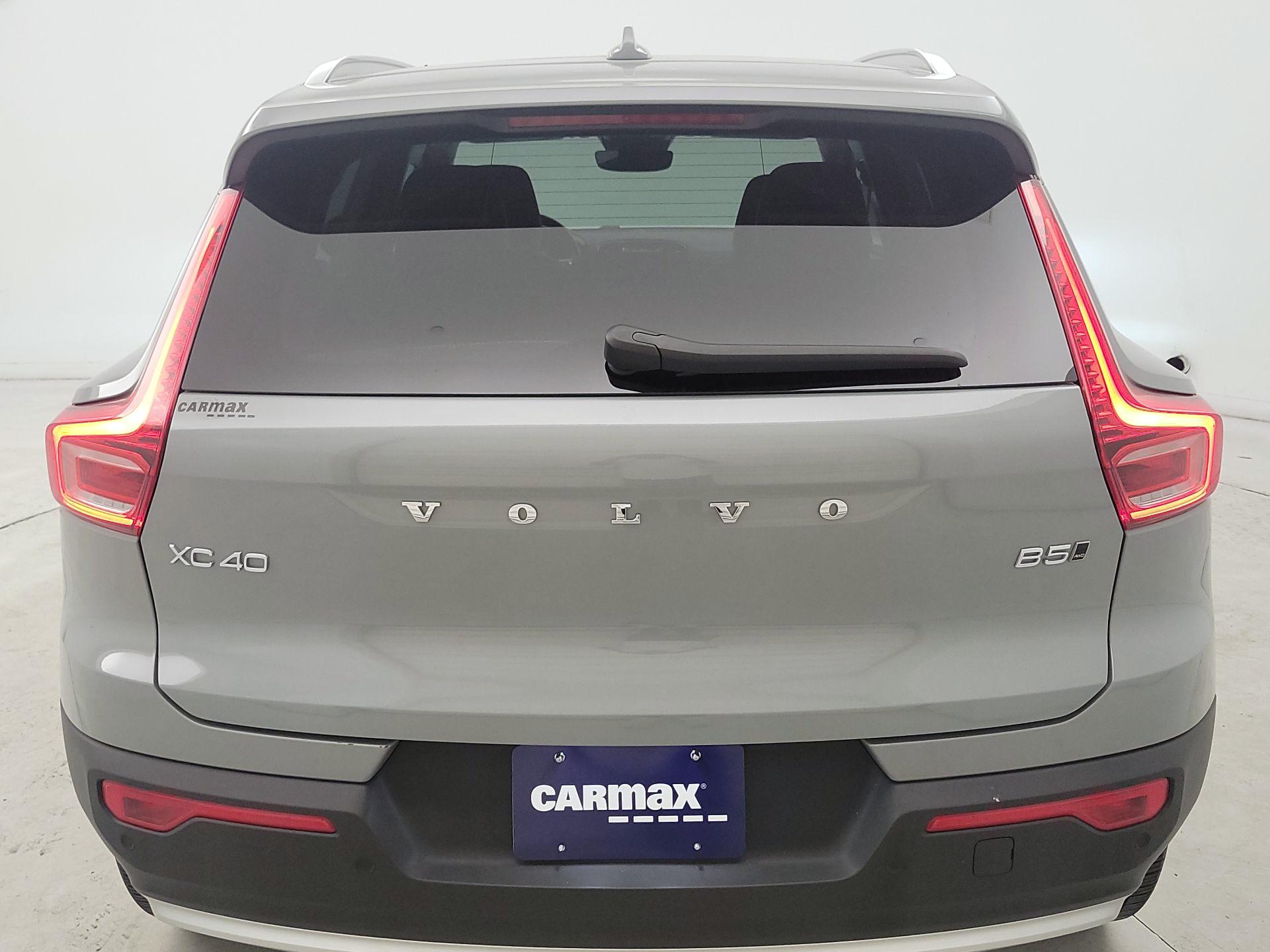 Thumbnail: 2024 Volvo XC40 - 6
