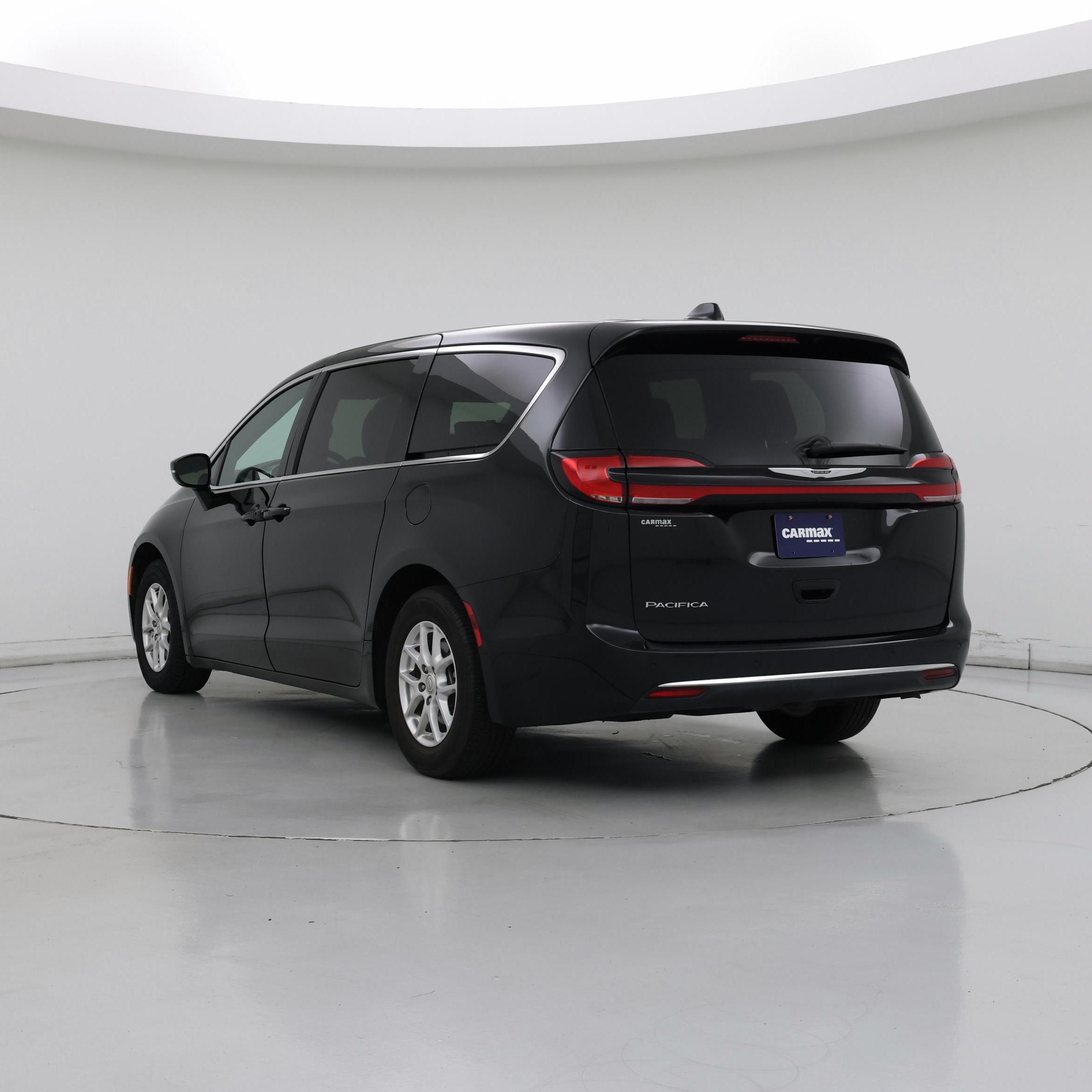 Thumbnail: 2025 Chrysler Pacifica - 2