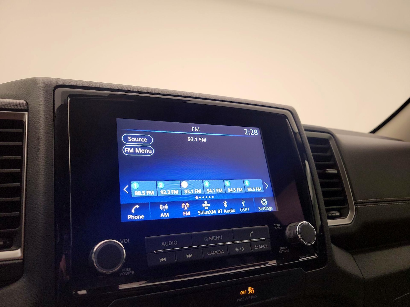 2022 Nissan Frontier SV - Photo 16