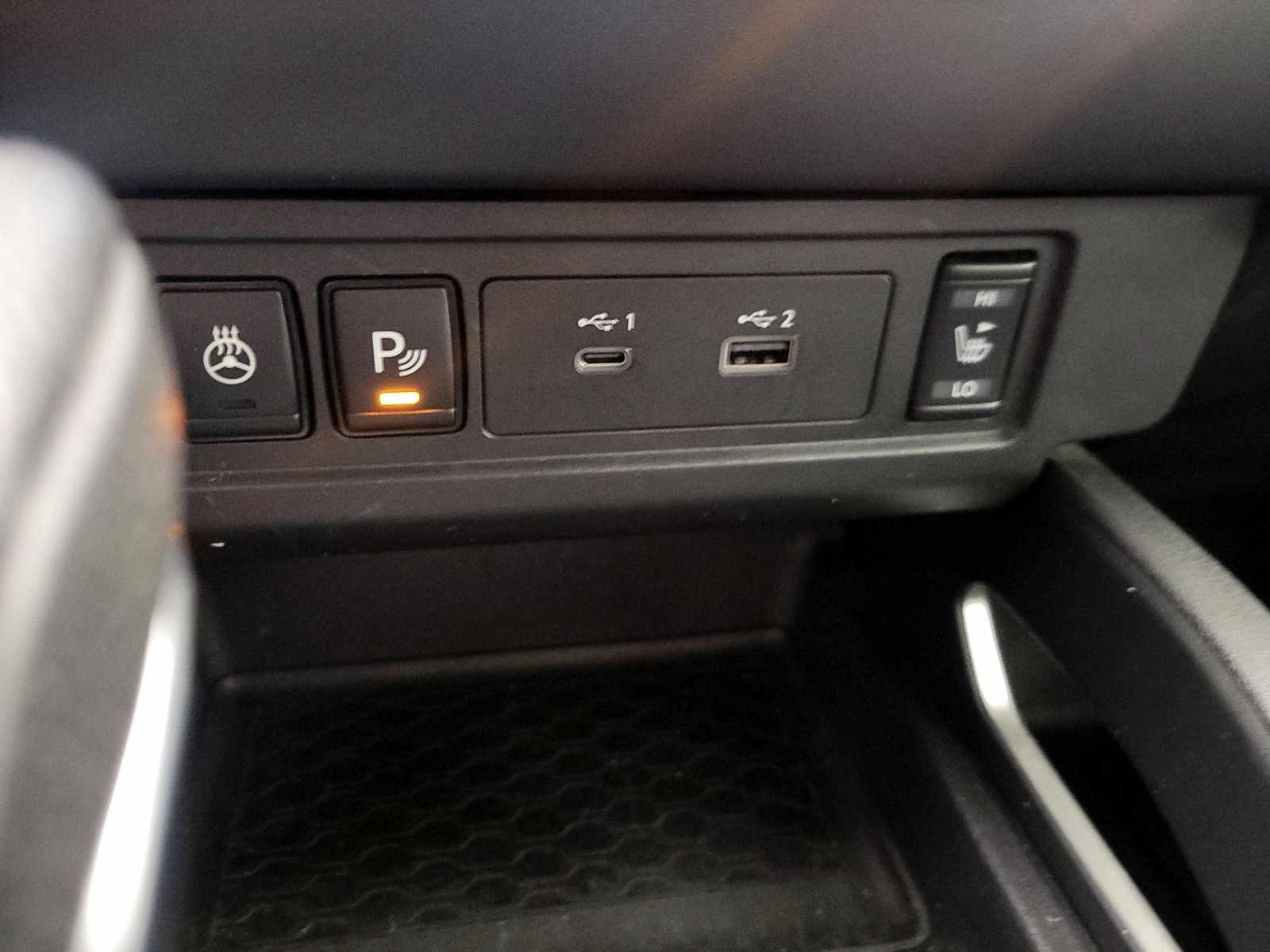 2022 Nissan Frontier SV - Photo 19