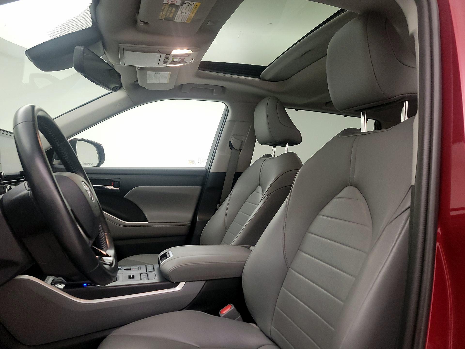 Thumbnail: 2020 Toyota Highlander - 19