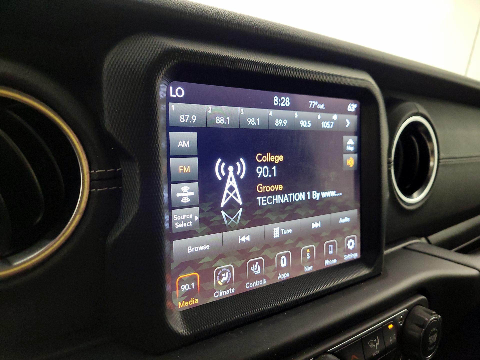 Thumbnail: 2021 Jeep Wrangler - 16