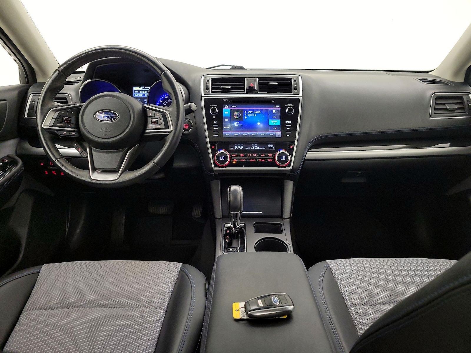 Apple CarPlay® & Android Auto™