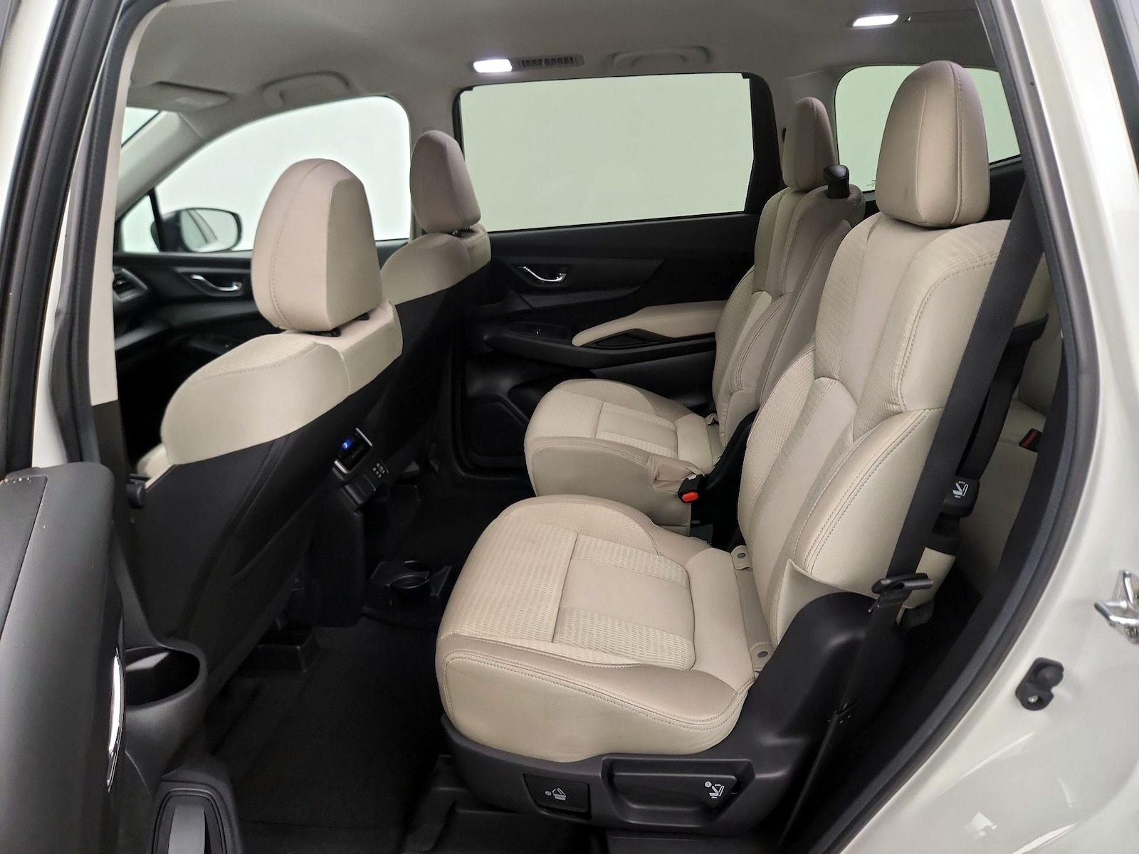 2025 Subaru Ascent Premium - Photo 20