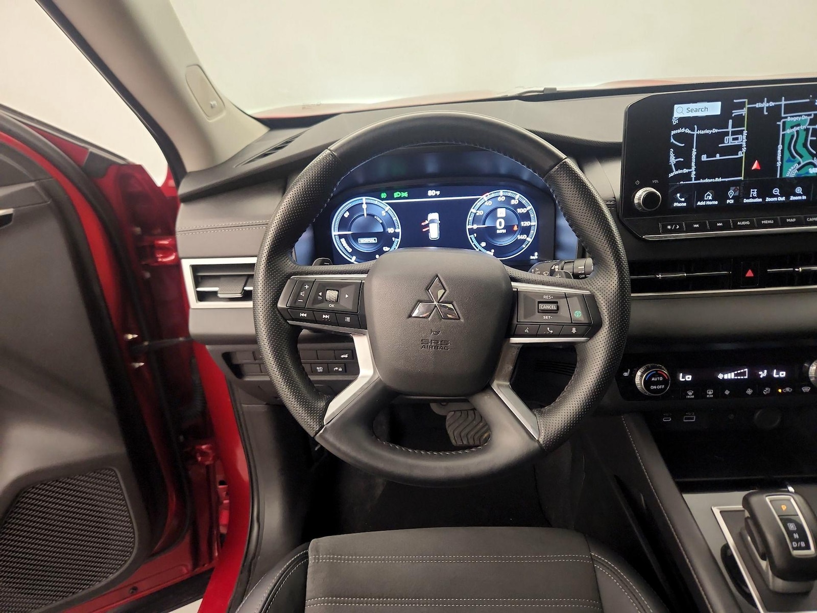 2024 Mitsubishi Outlander Plug-in Hybrid SE - Photo 11