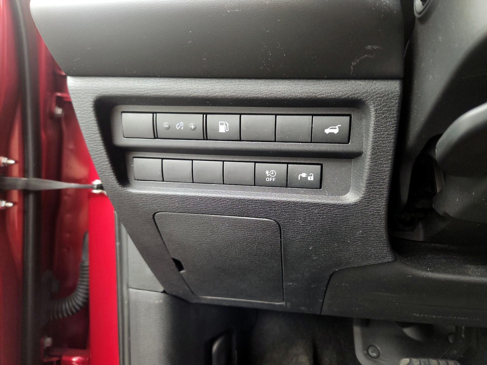 2024 Mitsubishi Outlander Plug-in Hybrid SE - Photo 14